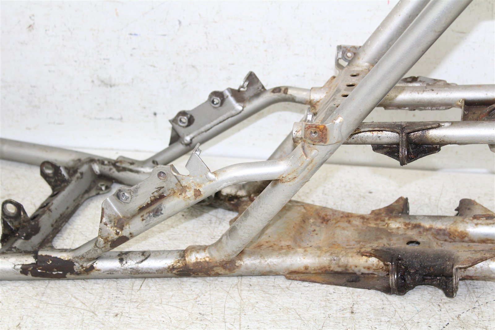 2004 Yamaha YFZ 450 Main Frame Chassis BOS 50105