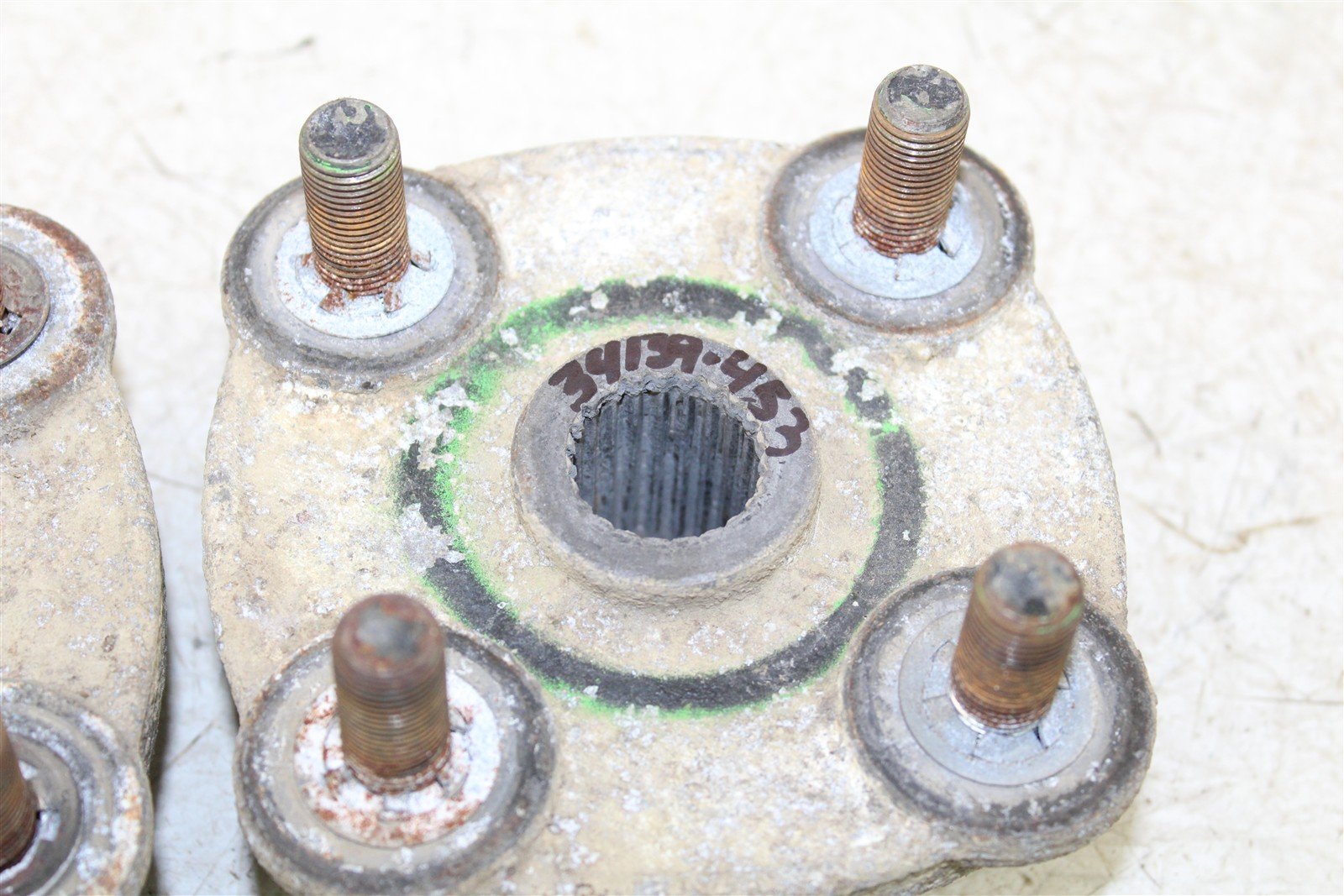 1998 Polaris Sport 400L 2x4 Rear Hubs Wheel Mounts 34139