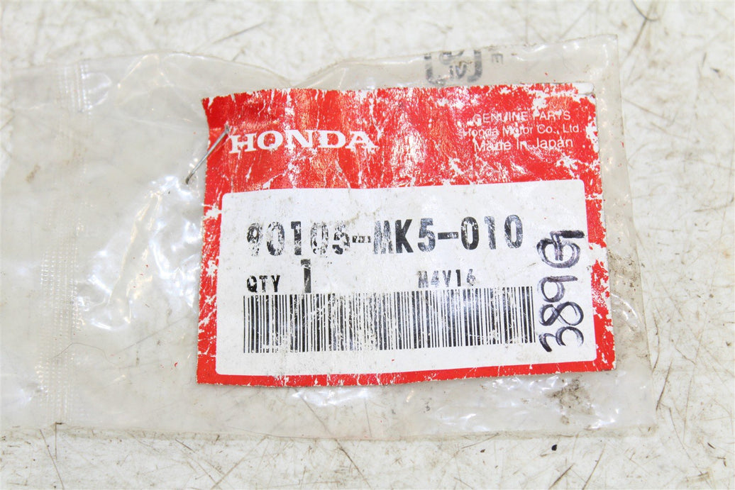 NOS Genuine Honda Disk Bolt 8x22 NEW 90105-MK5-010 // 389G