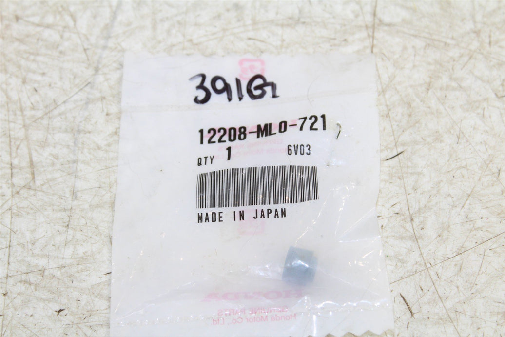 NOS NEW OEM GENUINE HONDA EXHAUST VALVE STEM SEAL 12208-ML0-721 // 391G