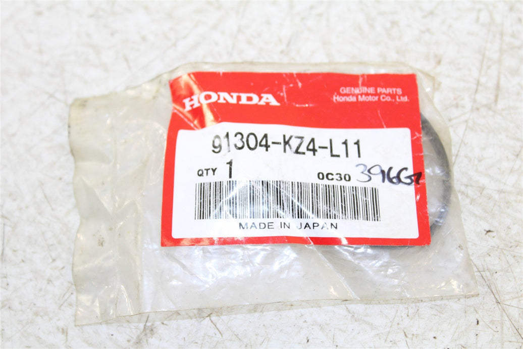 NOS Genuine Honda CR 125R Exhaust Head Pipe Gasket Seal 91304-KZ4-L11 // 396G
