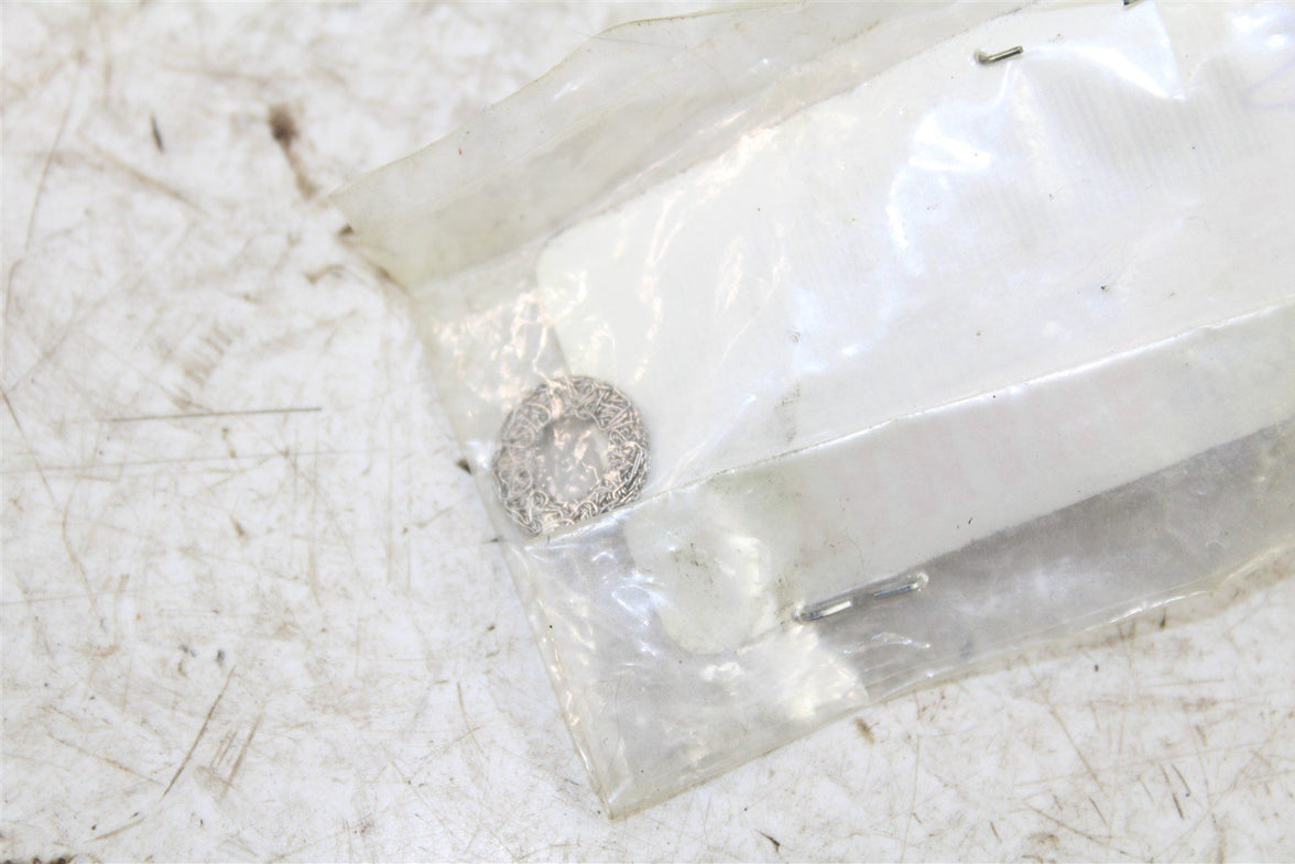 NOS Genuine Yamaha Plate Washer 90201-05017 NEW 399G