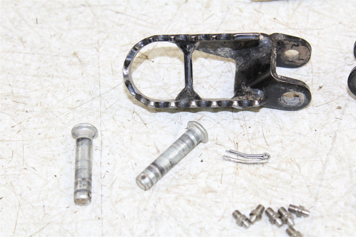 2014 Honda XR 650L Foot Pegs Rests Set Left Right 385G