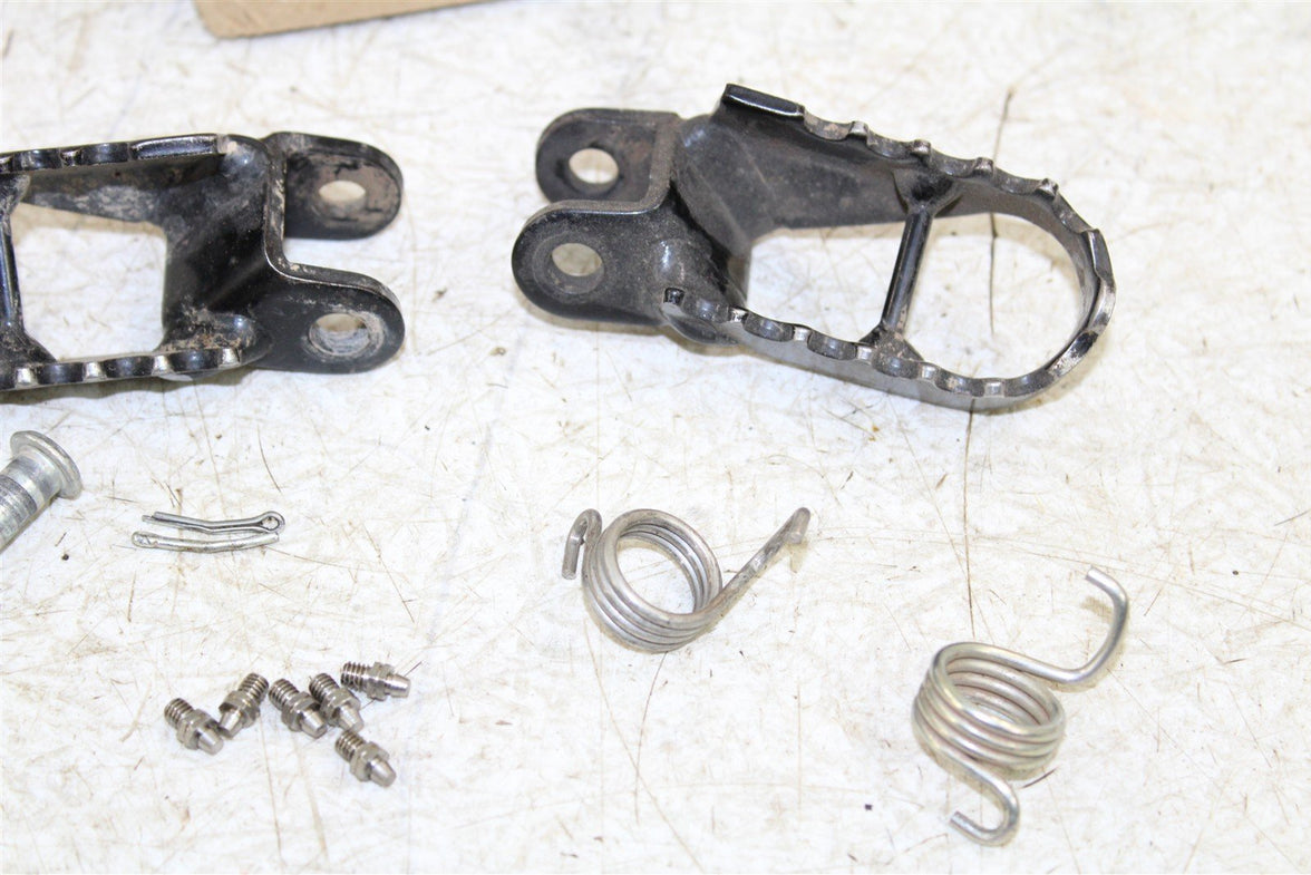 2014 Honda XR 650L Foot Pegs Rests Set Left Right 385G