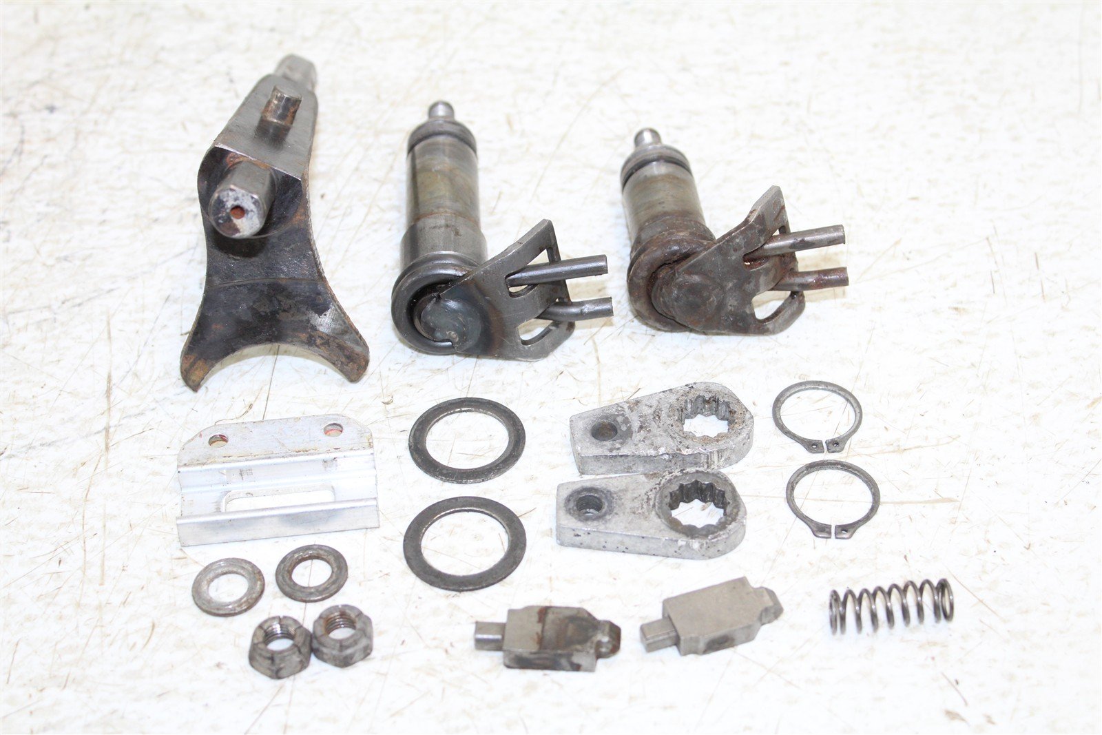 1998 Polaris Sportsman 500 Transmission Shift Shaft Forks Bell Crank 375G
