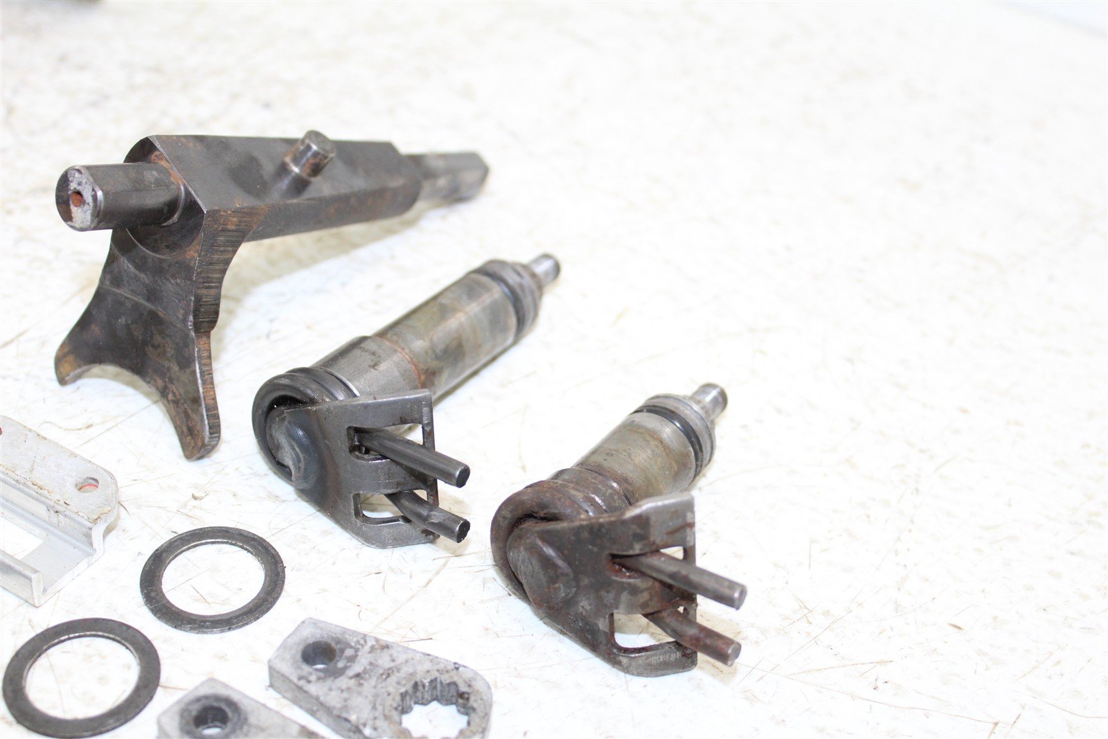 1998 Polaris Sportsman 500 Transmission Shift Shaft Forks Bell Crank 375G