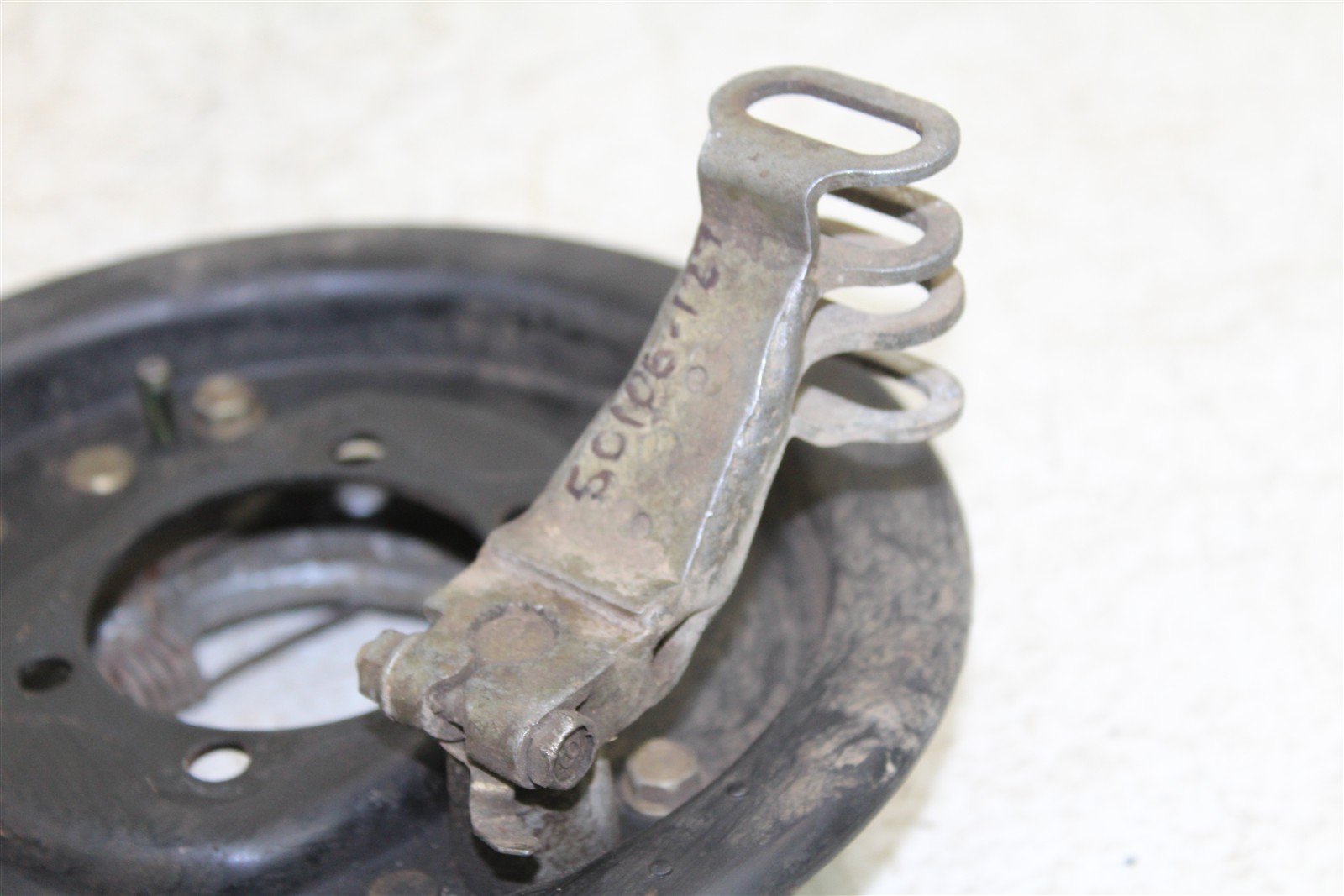 1992 Yamaha Timberwolf 250 2x4 Rear Brake Drum Backing Plate Panel Hub 50106