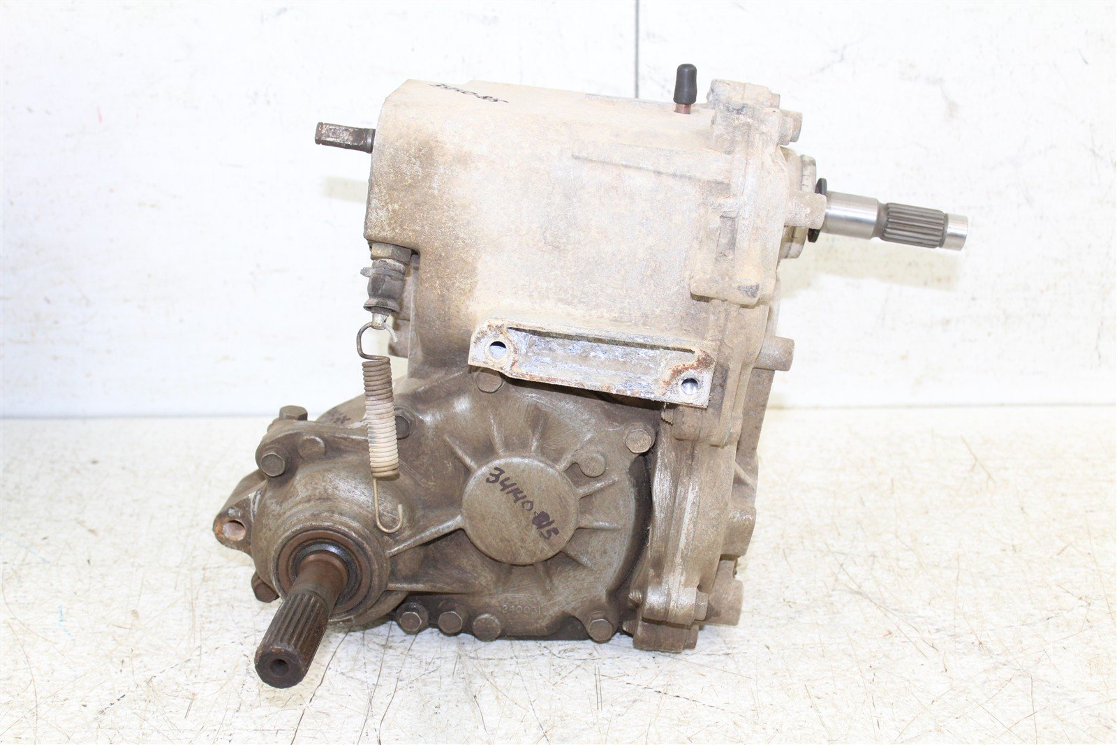 2004 Polaris Sportsman 600 4x4 Transmission Gear Box Case READ DESCRIPTION 34140