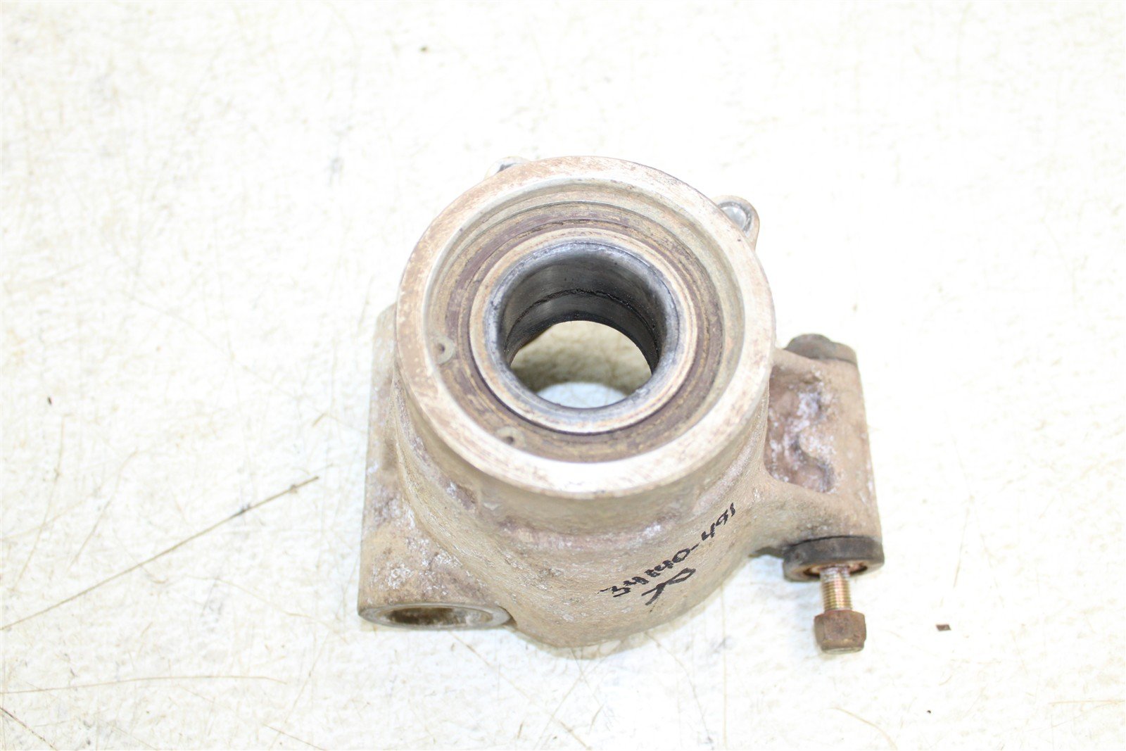 2004 Polaris Sportsman 600 4x4 Knuckle Control Arm Mount Left Right 34140