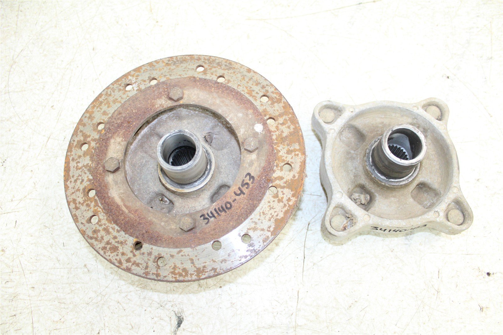 2004 Polaris Sportsman 600 4x4 Rear Hubs Wheel Mounts 34140