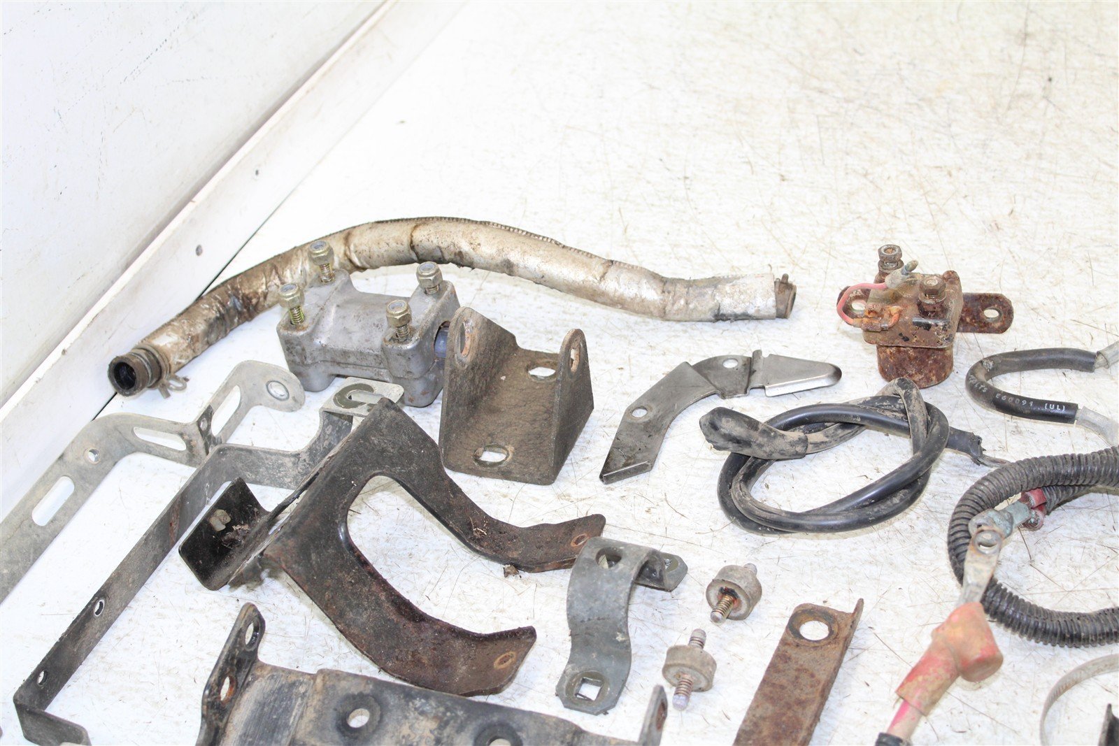 2004 Polaris Sportsman 600 4x4 Chassis Bolt Kit Hardware Bracket Tool Wire 34140