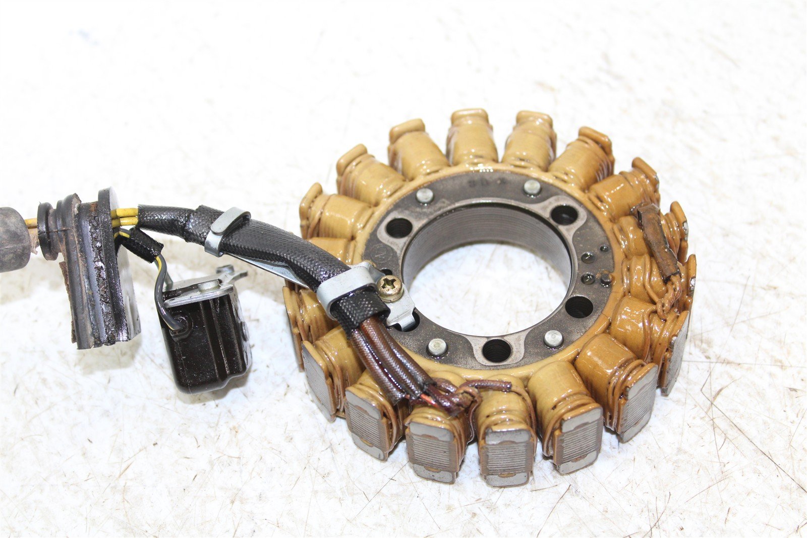 2001 Arctic Cat 250 2x4 Stator Magneto Generator Coil 00021