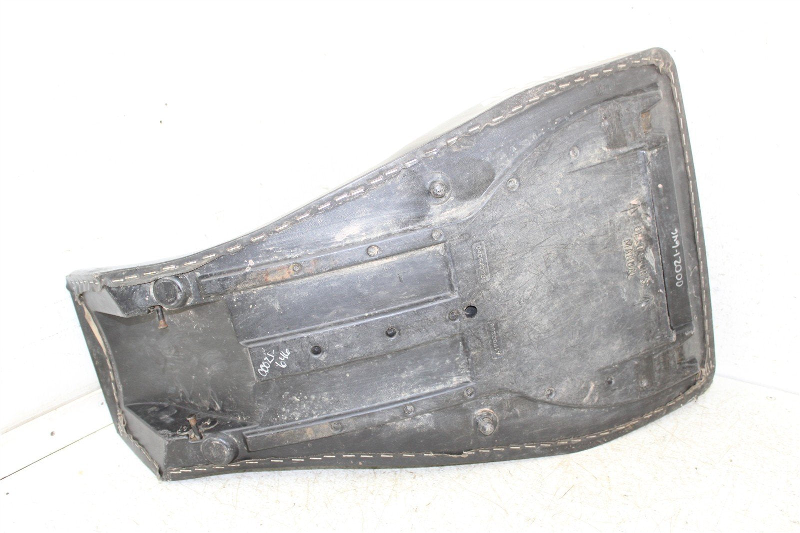 2001 Arctic Cat 250 2x4 Seat 00021