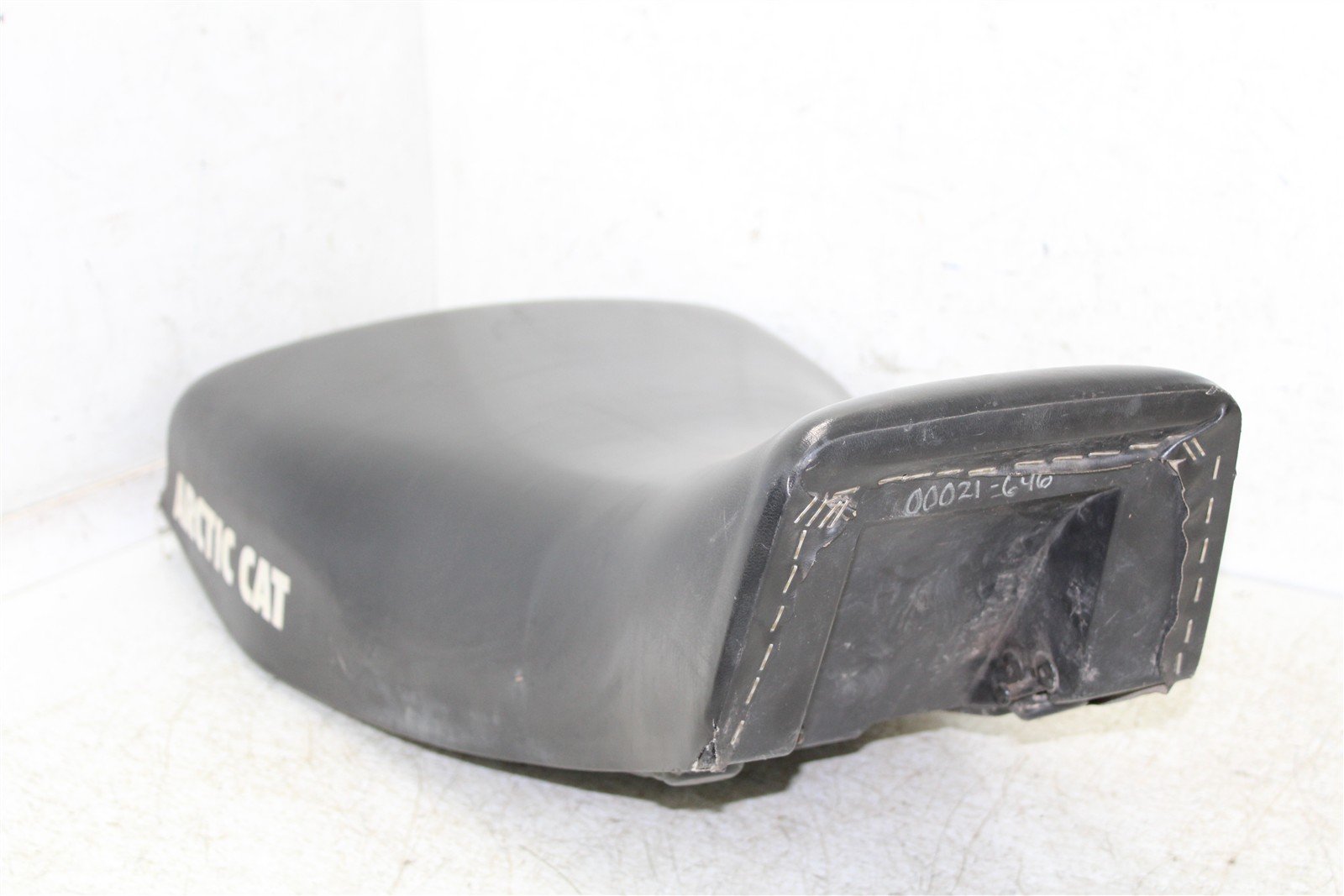 2001 Arctic Cat 250 2x4 Seat 00021