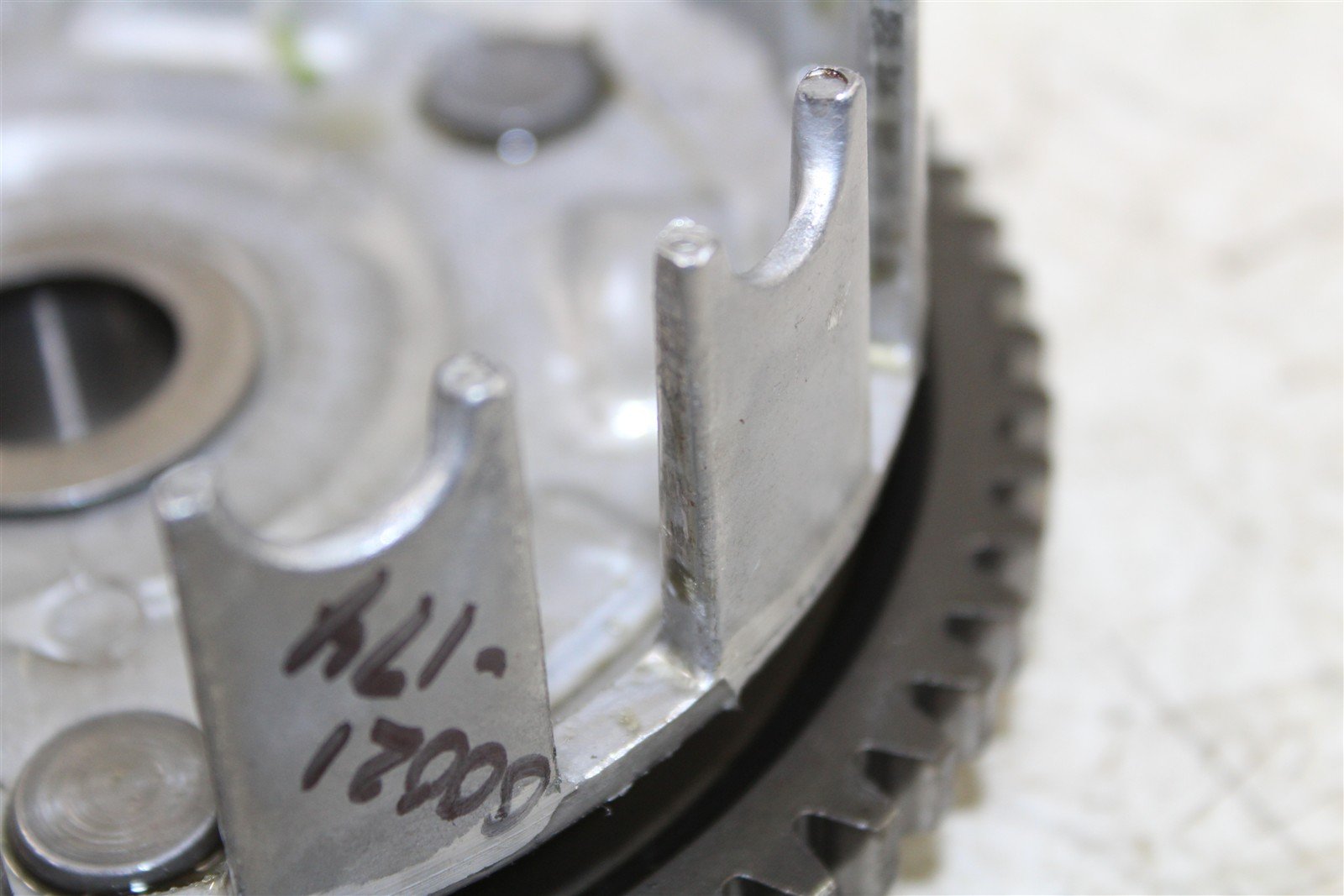 2001 Arctic Cat 250 2x4 Clutch Basket Inner Hub Pressure Plate 00021