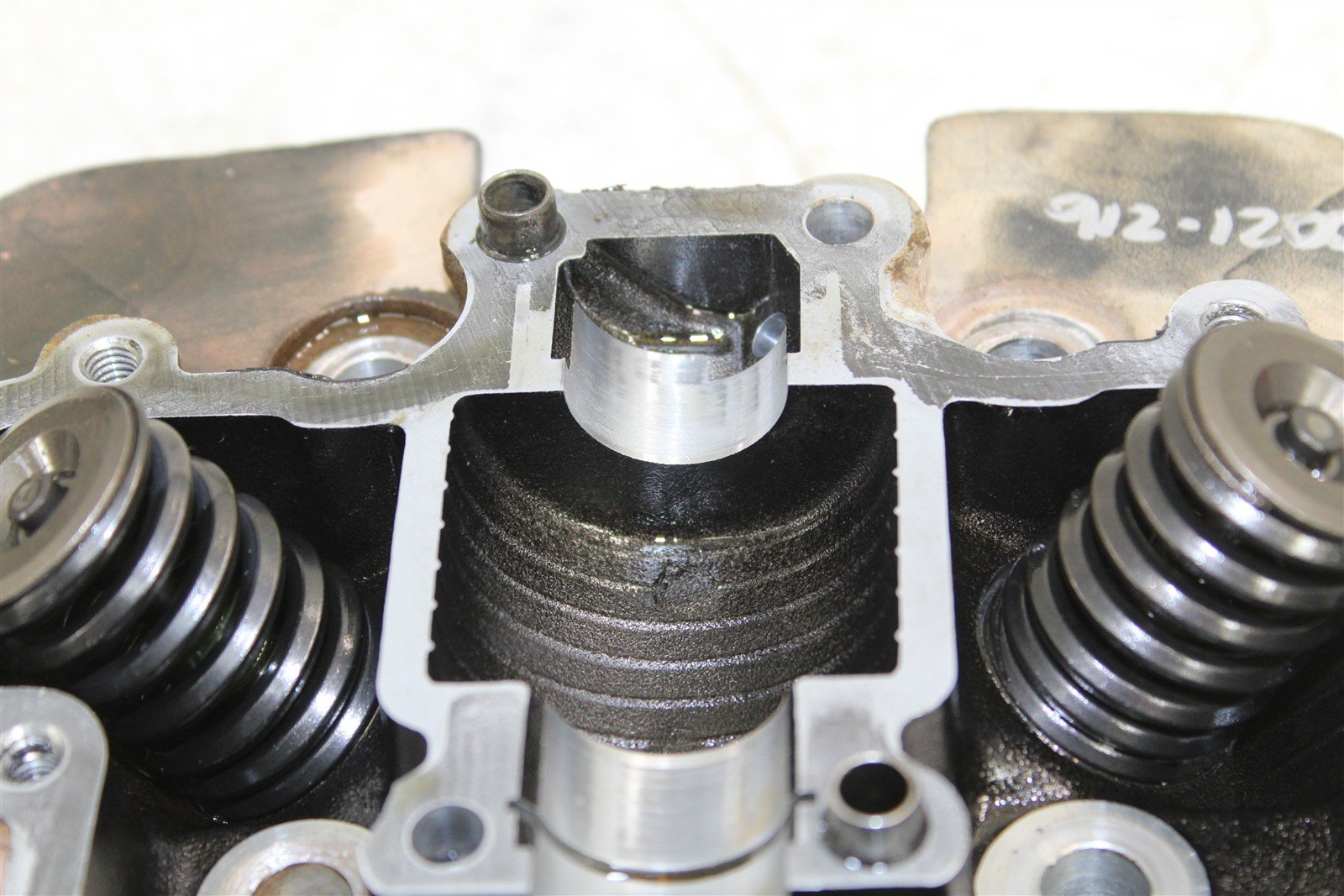 2001 Arctic Cat 250 2x4 Cylinder Head Valve Cover Intake Exhaust 00021