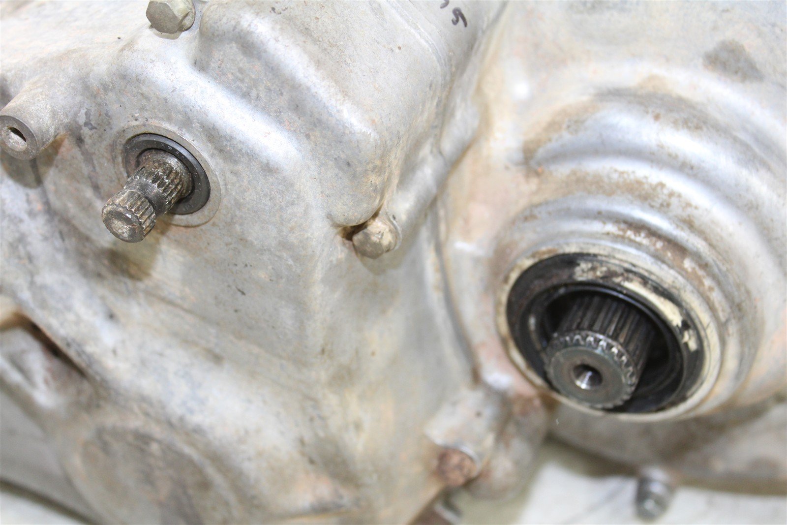 2001 Arctic Cat 250 2x4 Engine Bottom End Cases Crankshaft Transmission 00021