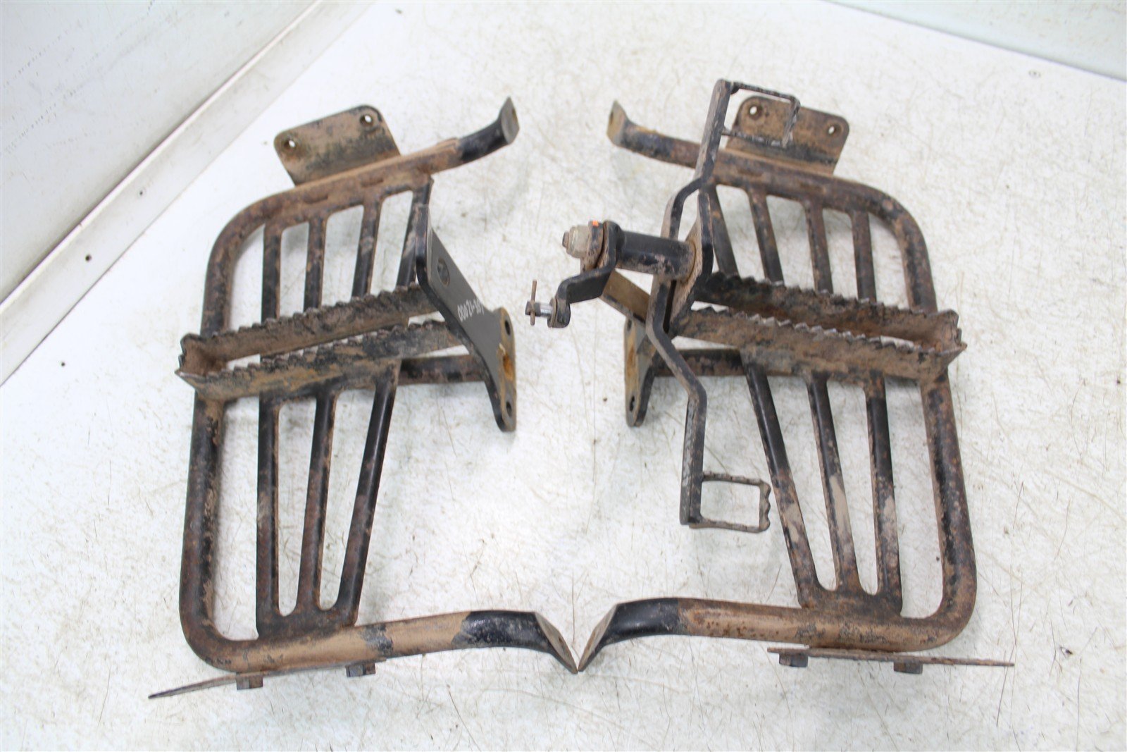 2001 Arctic Cat 250 2x4 Foot Pegs Rests Set w/ Shifter Left Right 00021