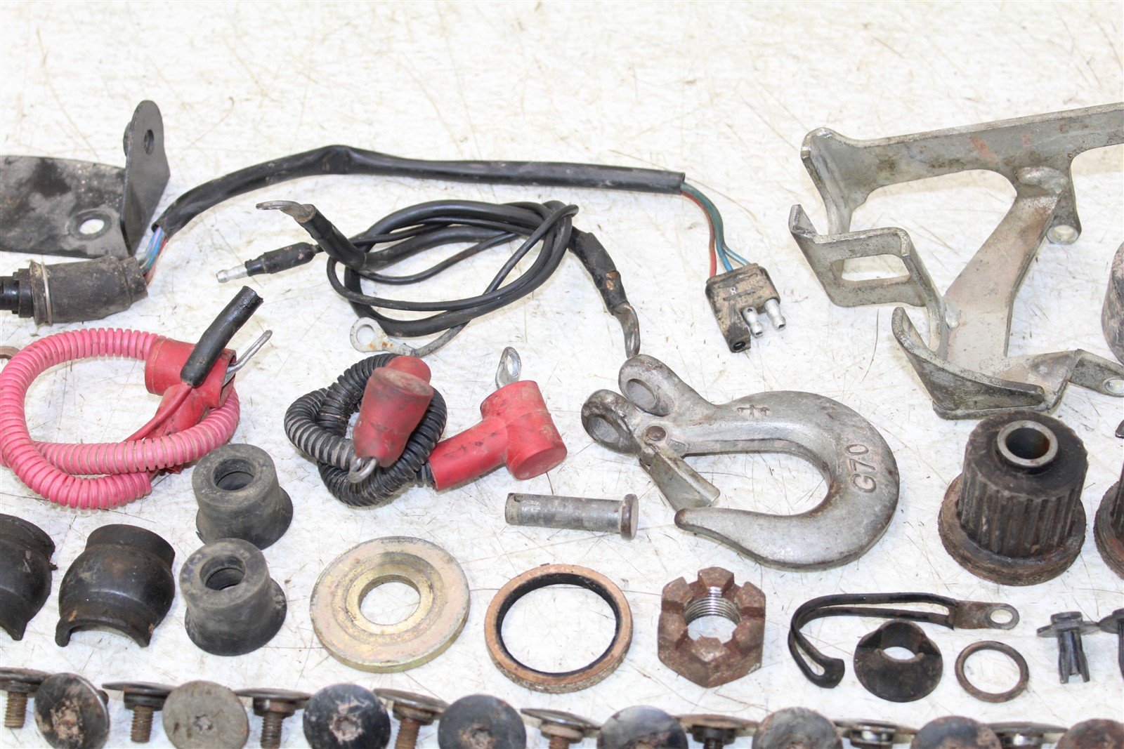 2001 Arctic Cat 250 2x4 Chassis Bolt Kit Hardware Wire Mount Bracket 00021