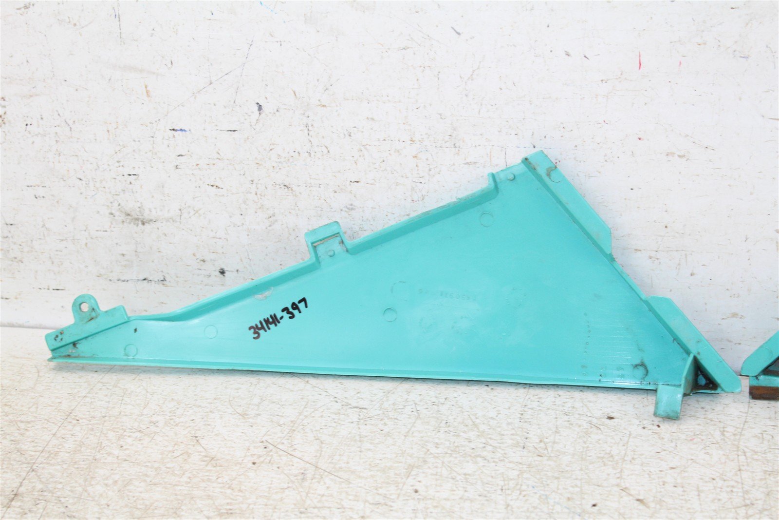 1990 Polaris Trail Boss 250 4x4 Gas Tank Shrouds Fenders Left Right 34141