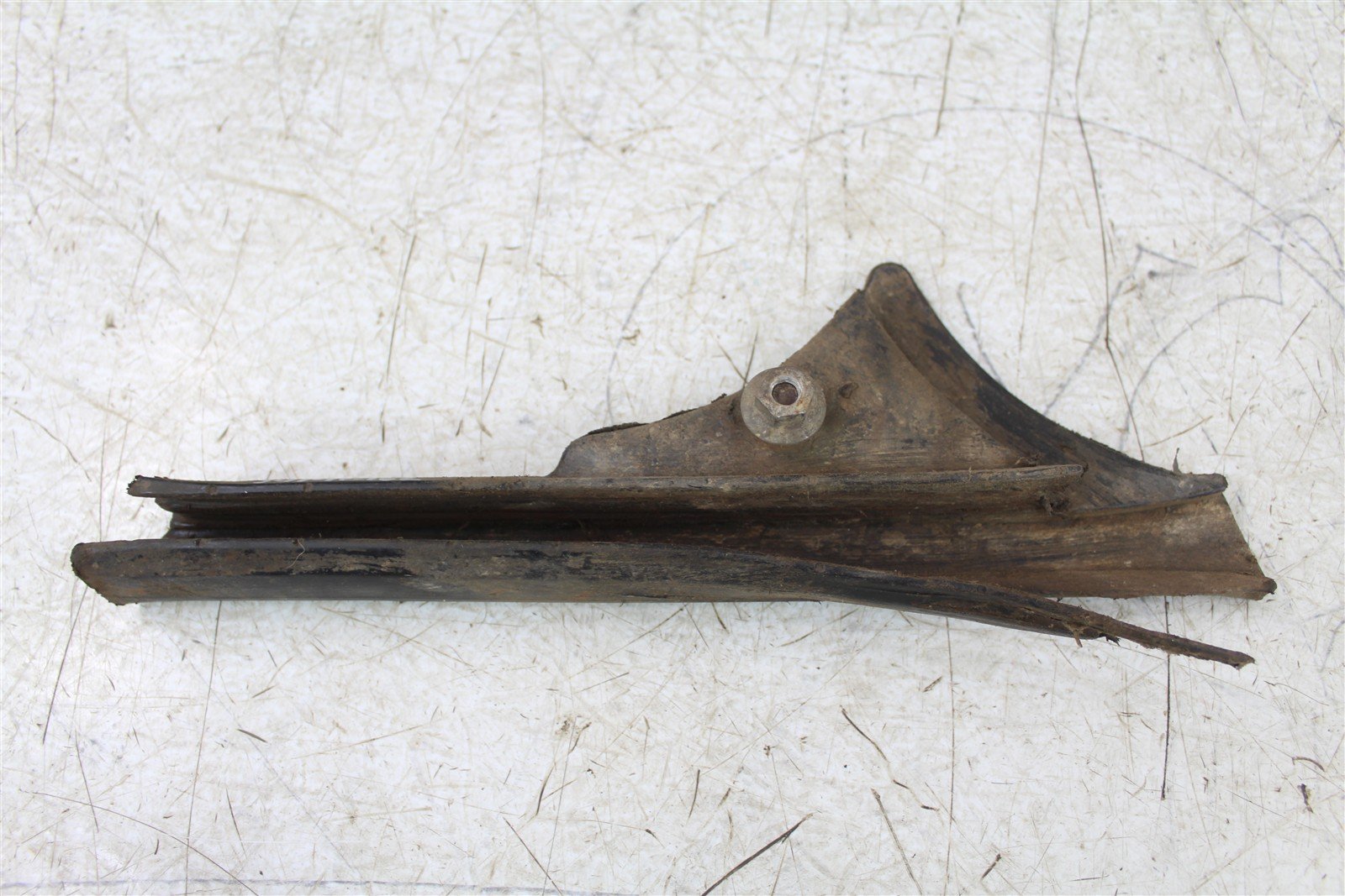 1990 Polaris Trail Boss 250 4x4 Swing Arm Chain Guide Guard 34141