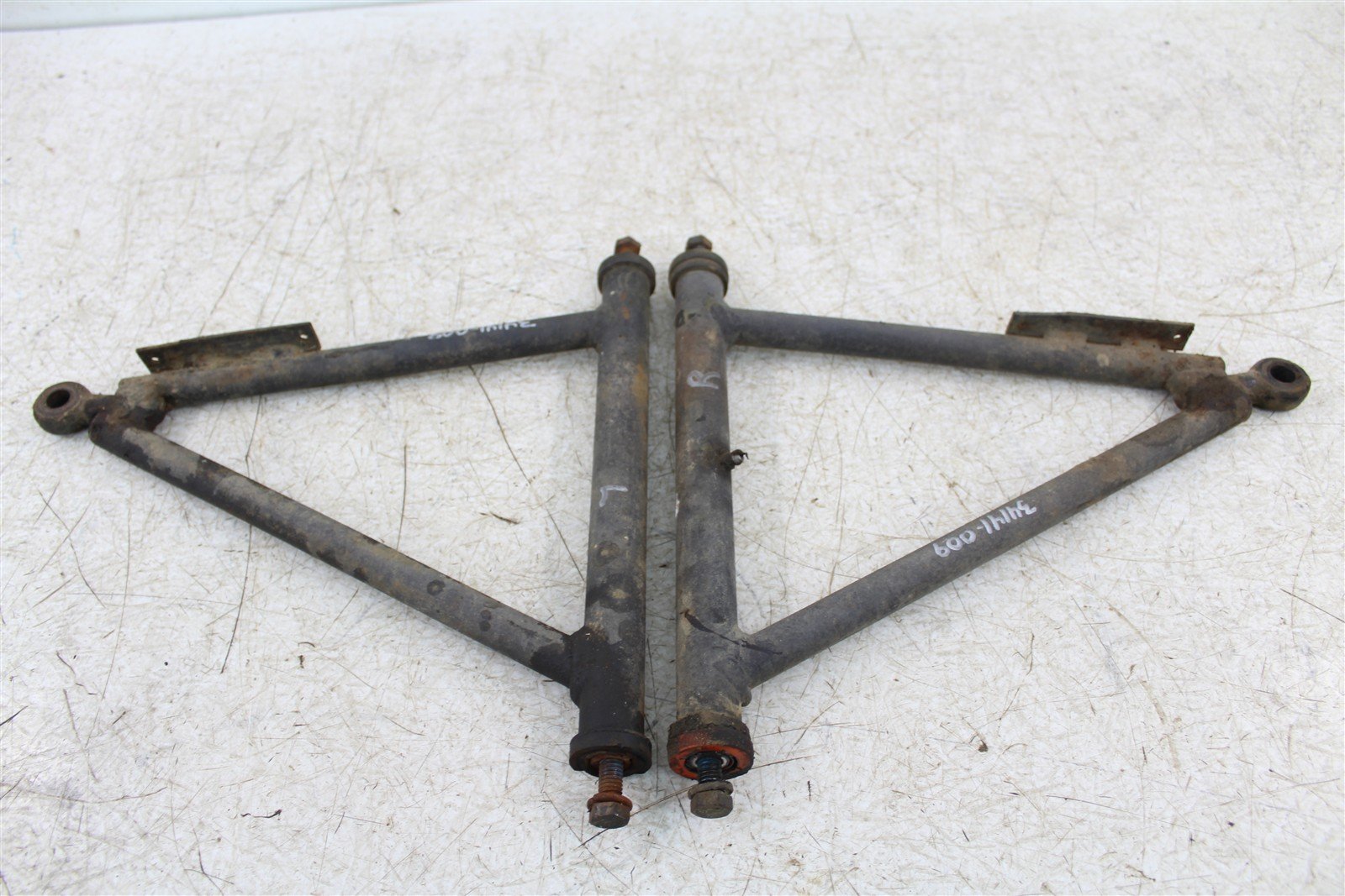 1990 Polaris Trail Boss 250 4x4 Front Lower Control A Arms Right Left 34141