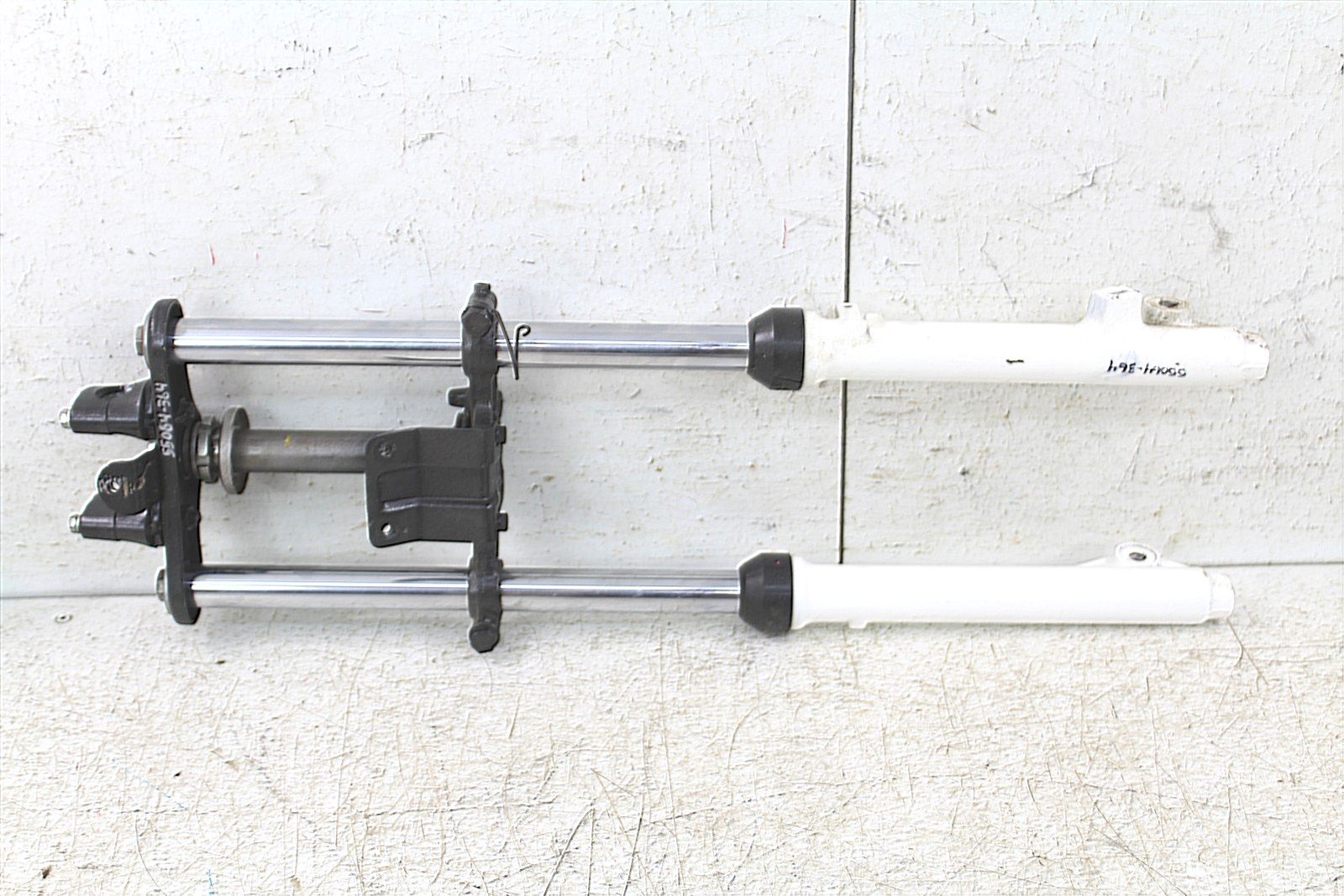 1993 Yamaha PW 80 Fork Tubes Front Suspension Triple Clamps 55064