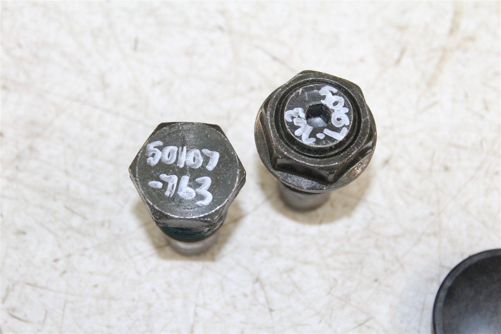 1999 Yamaha Grizzly 600 4x4 Swingarm Pivot Bolts Swing Arm Caps 50107