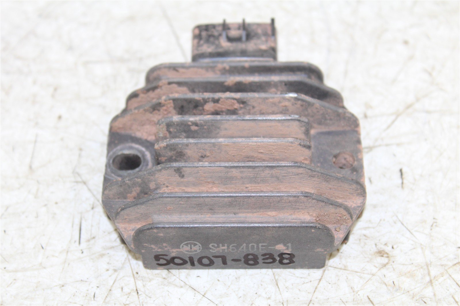 1999 Yamaha Grizzly 600 4x4 Voltage Regulator Rectifier 50107