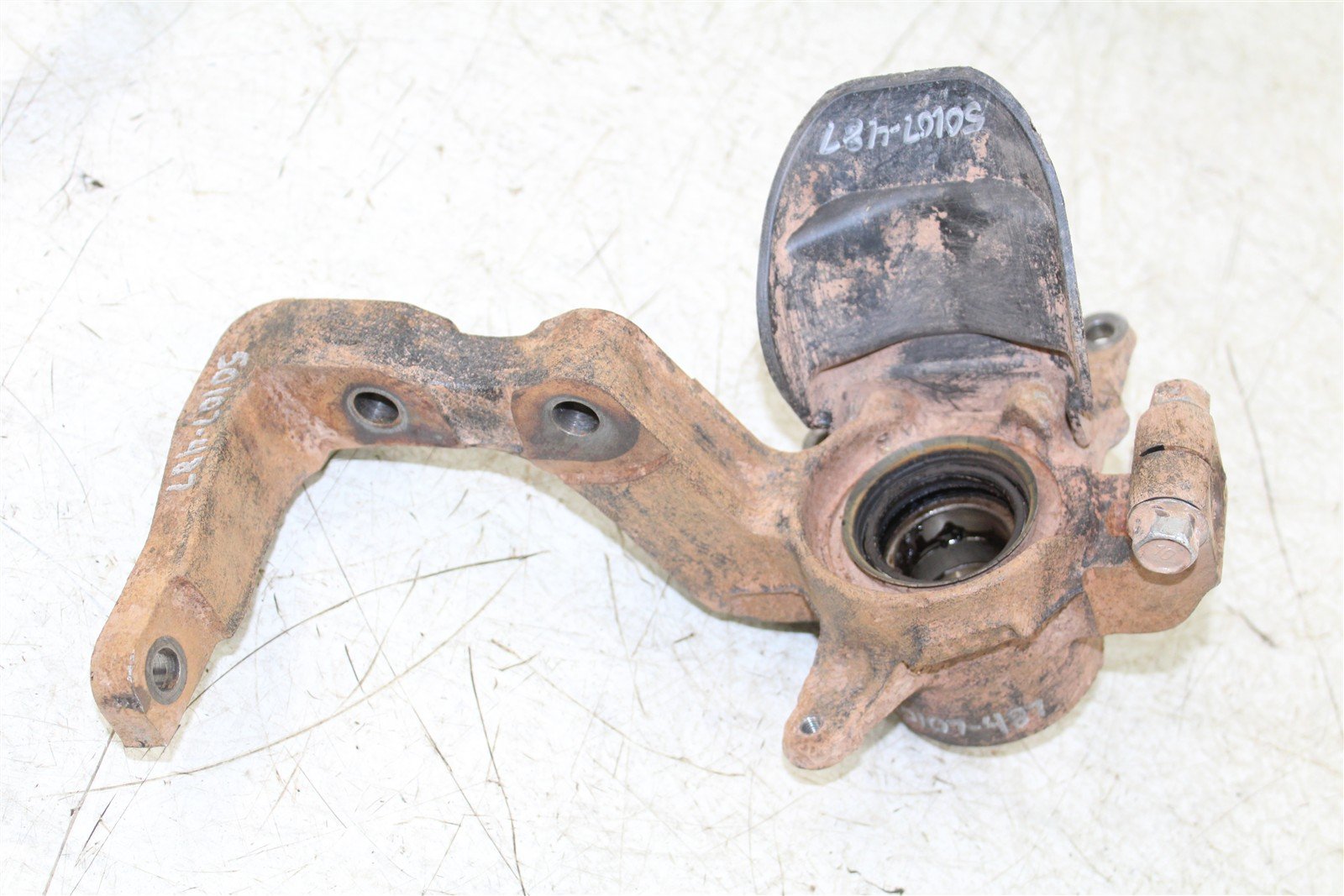 1999 Yamaha Grizzly 600 4x4 Front Left Knuckle Control Arm Mount 50107