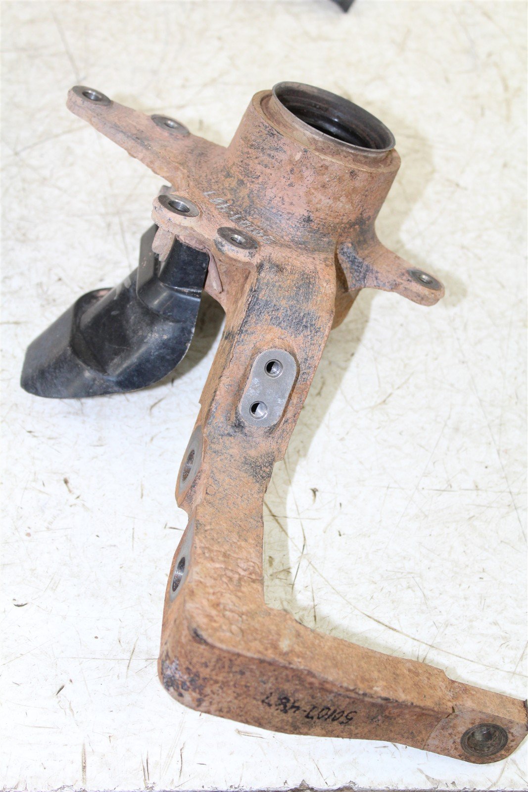 1999 Yamaha Grizzly 600 4x4 Front Right Knuckle Control Arm Mount 50107