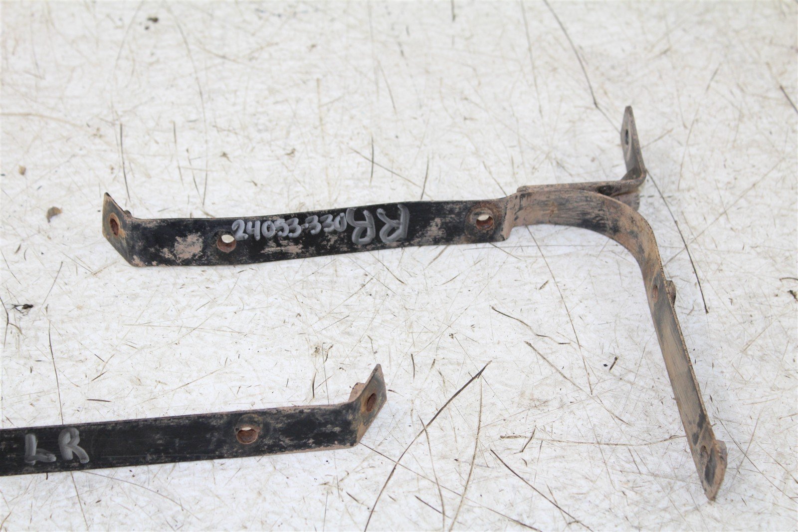 1998 Kawasaki Bayou 220 Rear Mud Guards Fender Supports Mounts Brackets 24053