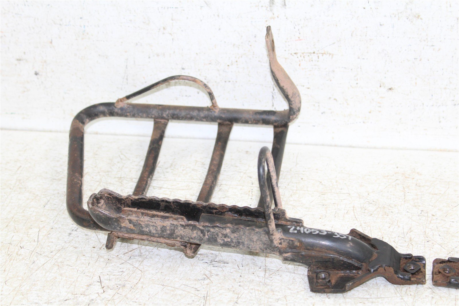 1998 Kawasaki Bayou 220 Foot Pegs Rests Set Left Right 24053