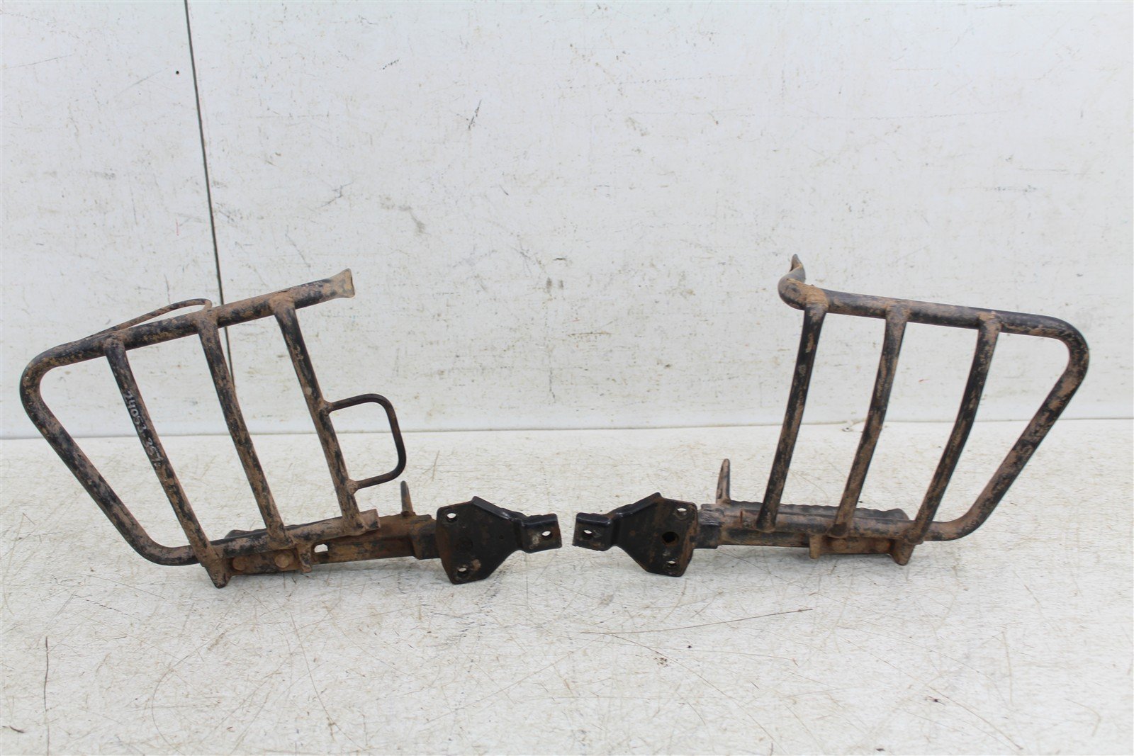 1998 Kawasaki Bayou 220 Foot Pegs Rests Set Left Right 24053