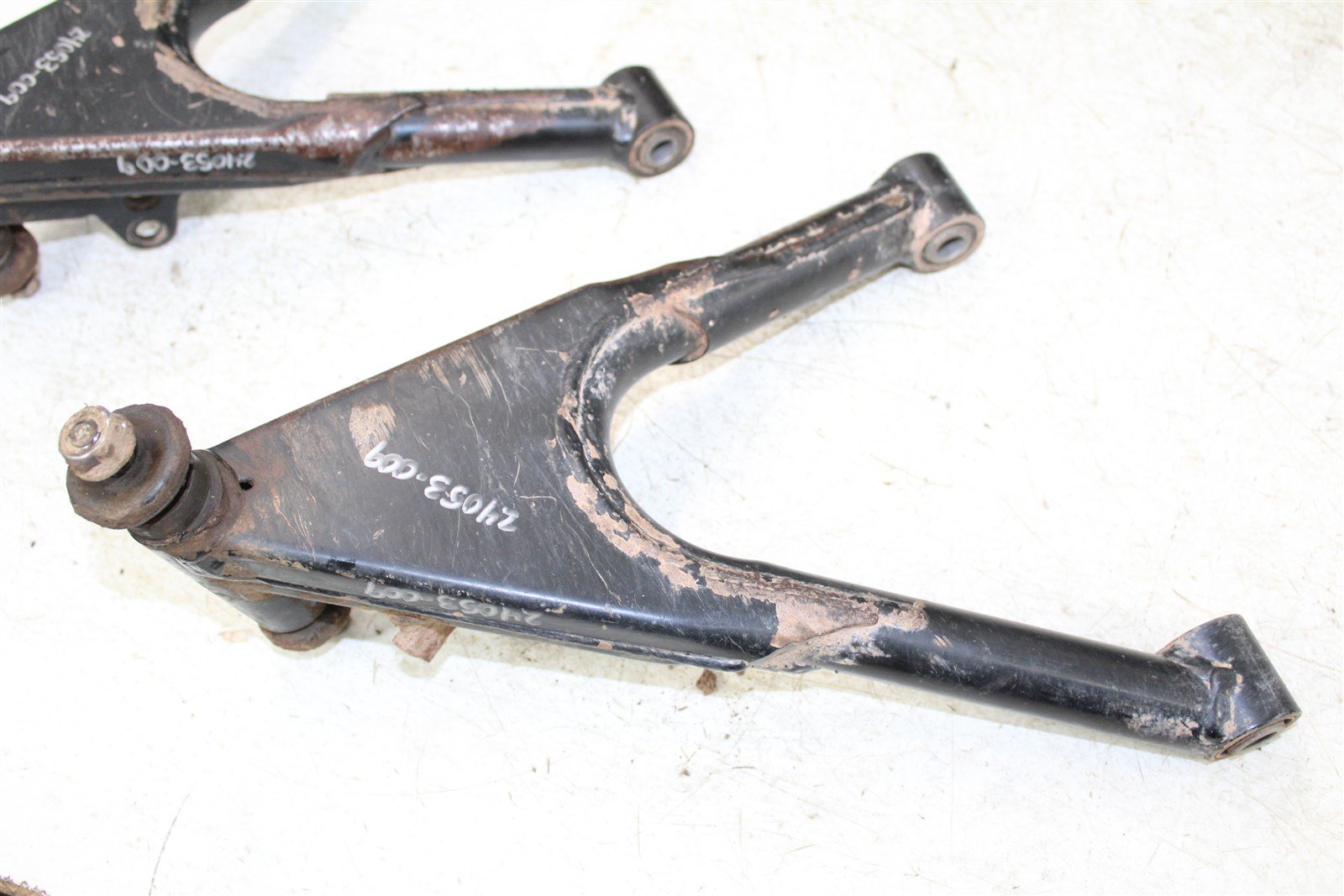 1998 Kawasaki Bayou 220 Front Lower Control A Arms 24053