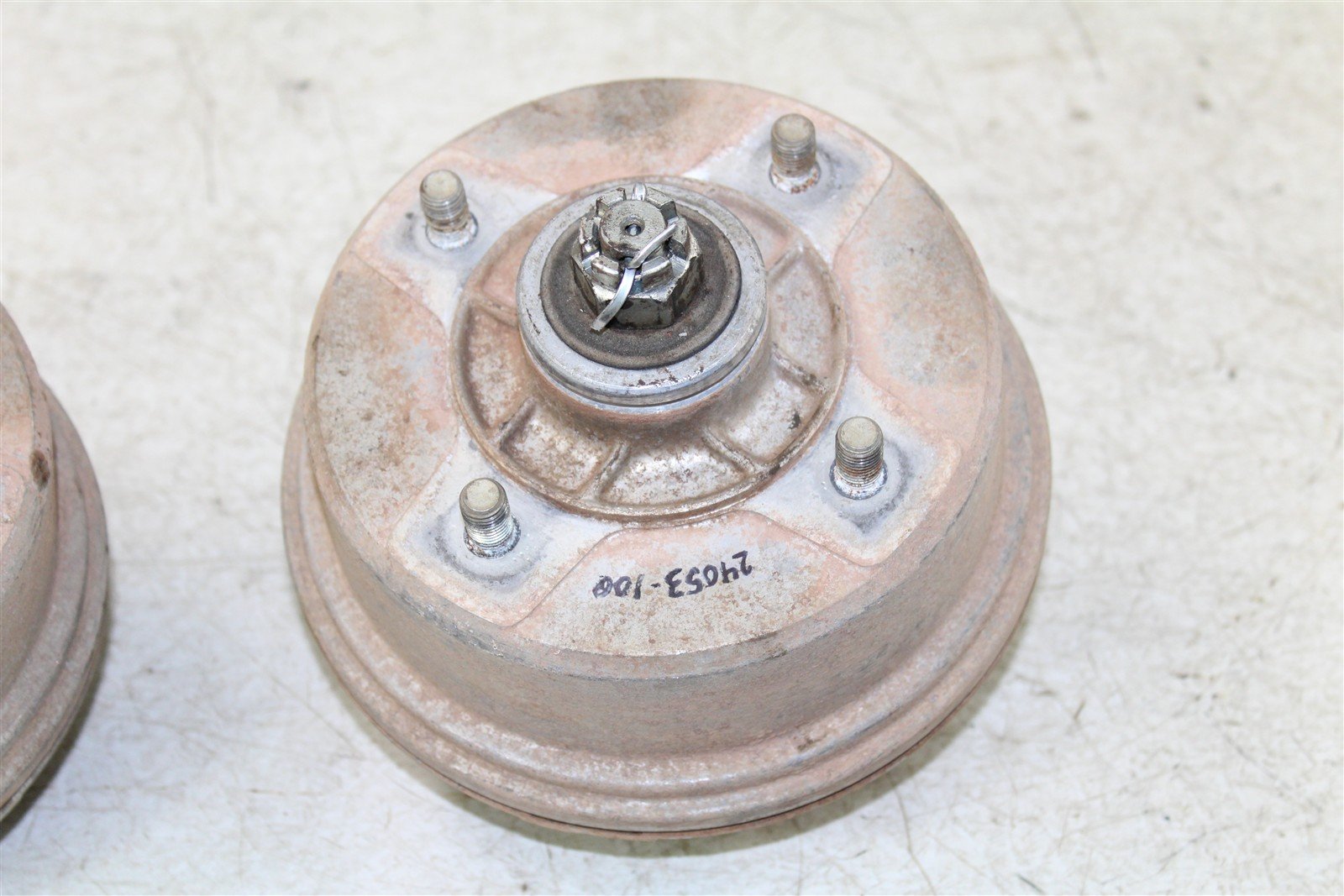 1998 Kawasaki Bayou 220 Front Brake Drums Backing Plate Panel Hub Spindle 24053