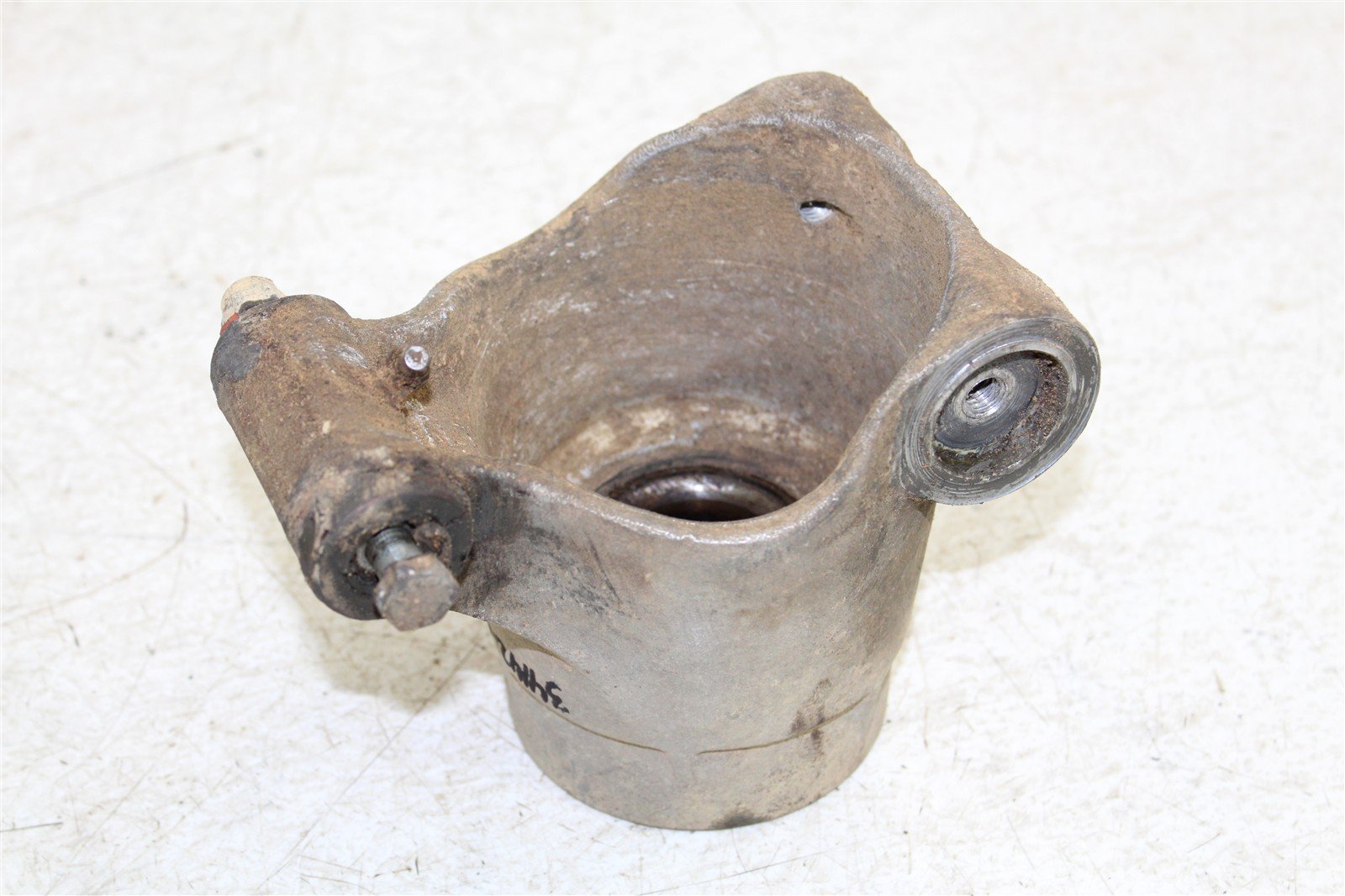 2001 Polaris Sportsman 400 4x4 Rear Knuckle Control Arm Mount Left Right 34142