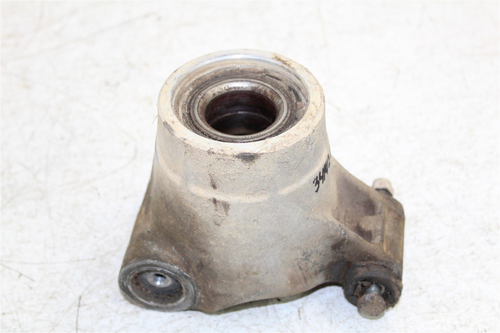 2001 Polaris Sportsman 400 4x4 Rear Knuckle Control Arm Mount Left Right 34142