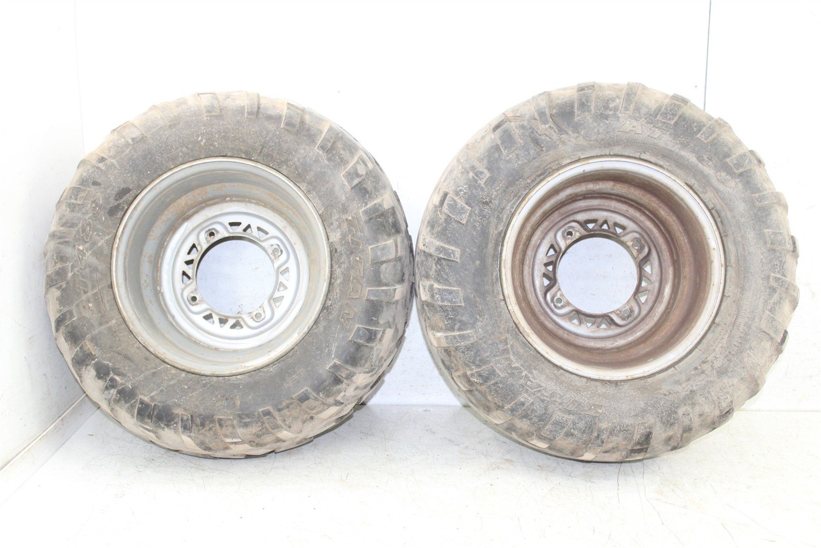 2002 Polaris Magnum 325 4x4 Rear Wheel Set Rims 34143