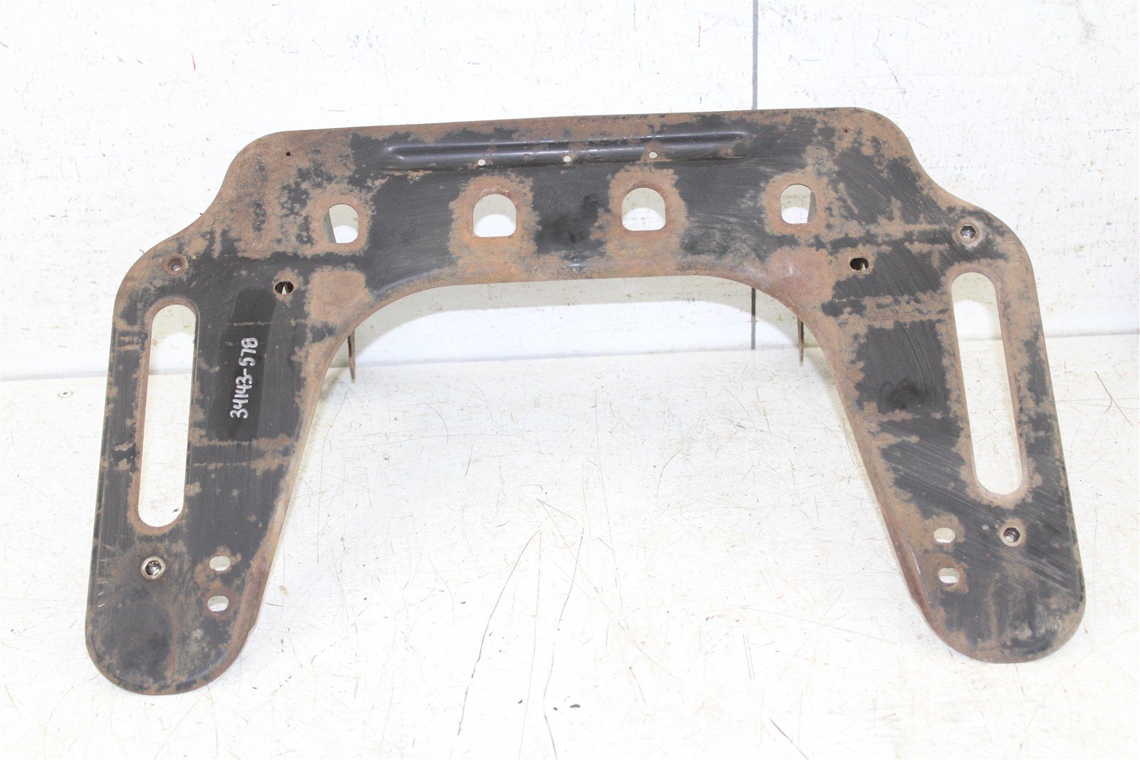 2002 Polaris Magnum 325 4x4 Front Rack Support Mount Carrier 34143