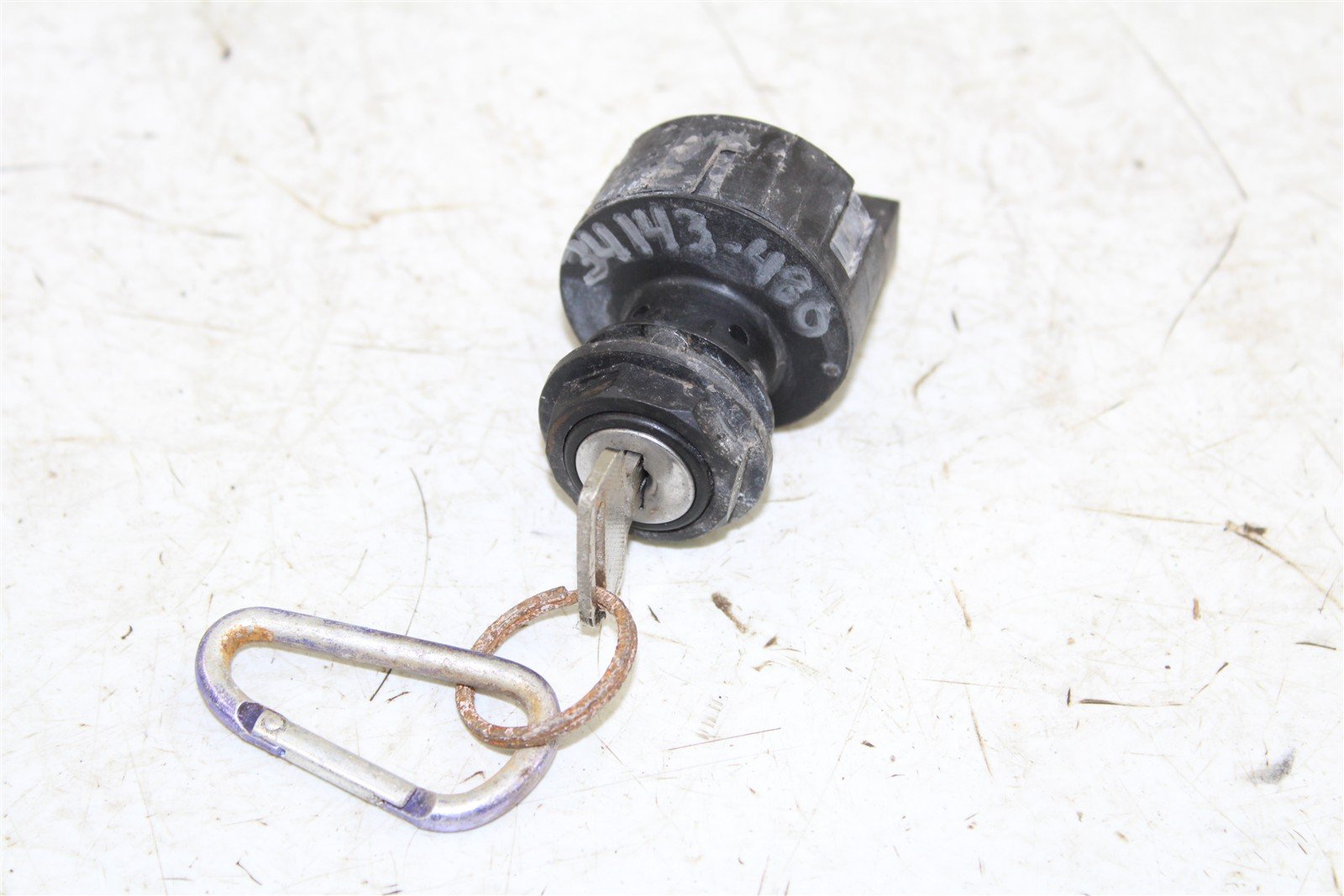 2002 Polaris Magnum 325 4x4 Key Ignition Switch 34143