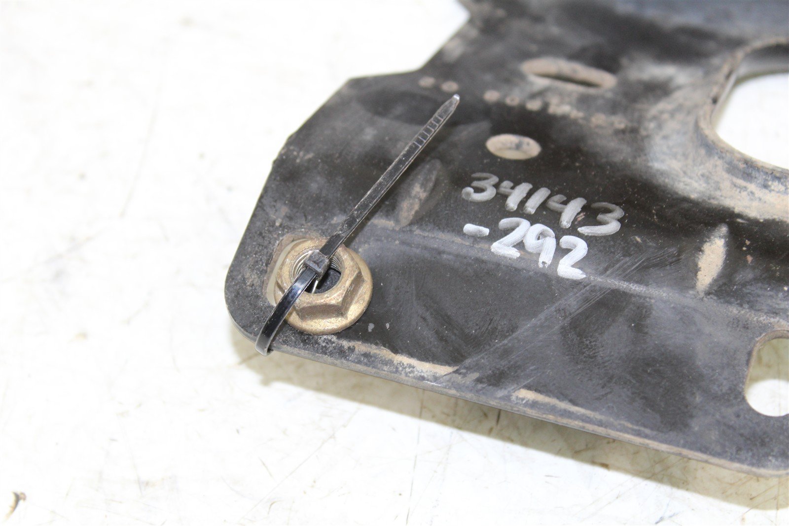 2002 Polaris Magnum 325 4x4 Engine Isolator Mounts Motor Brackets 34143