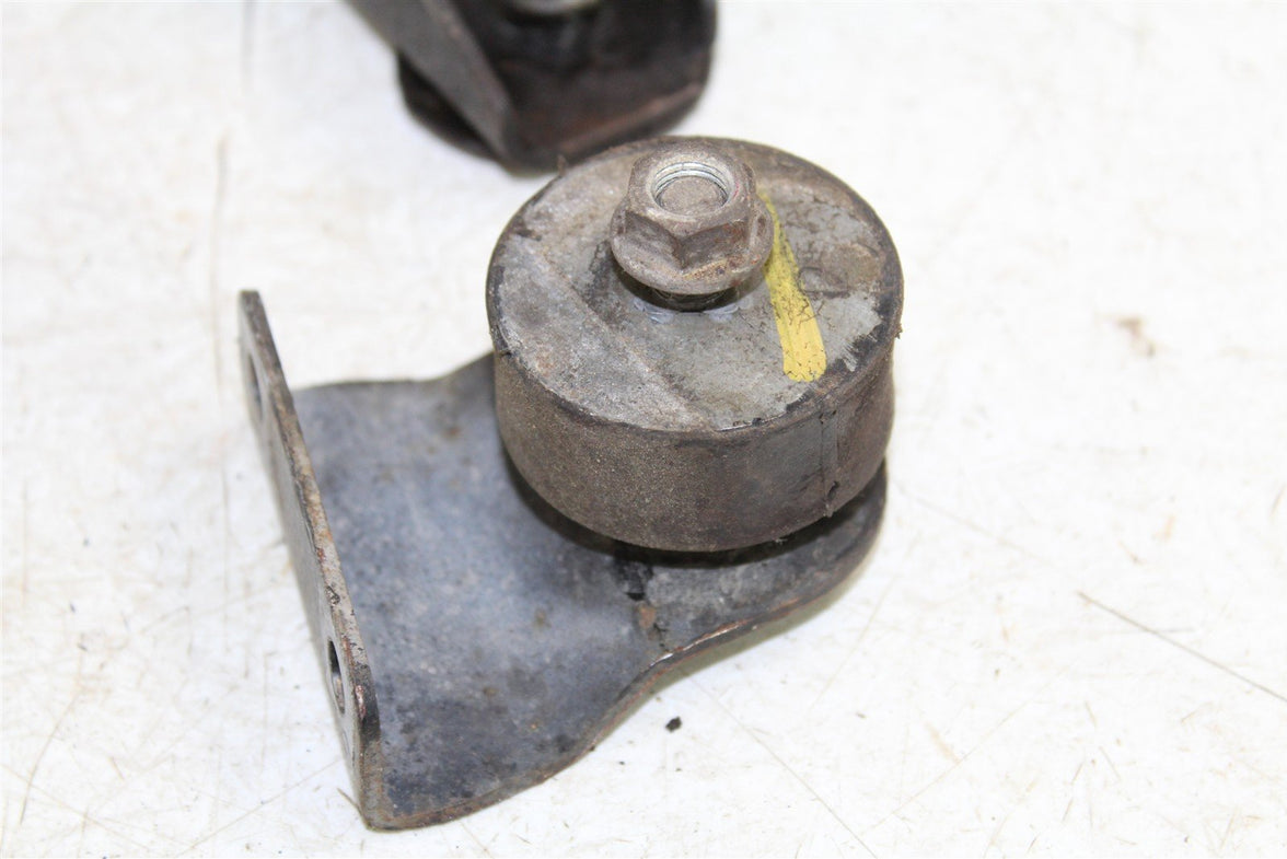 2002 Polaris Magnum 325 4x4 Engine Isolator Mounts Motor Brackets 34143