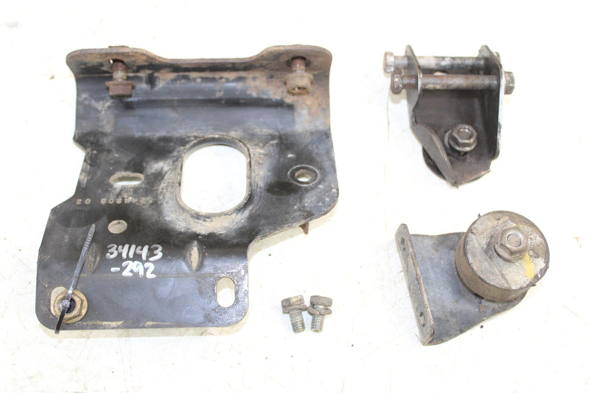 2002 Polaris Magnum 325 4x4 Engine Isolator Mounts Motor Brackets 34143