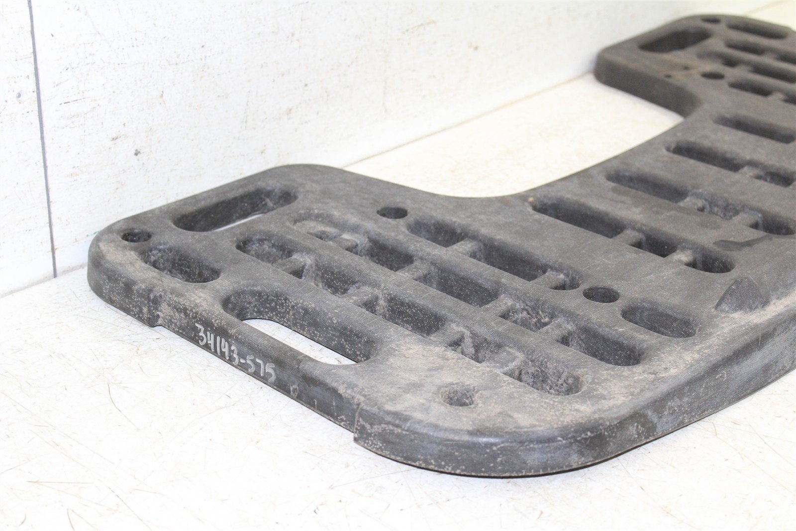 2002 Polaris Magnum 325 4x4 Front Rack Mount Carrier 34143