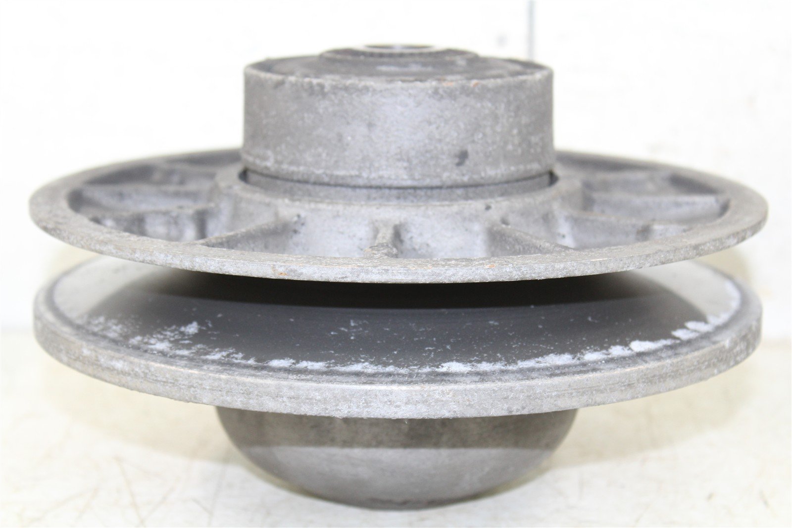 2002 Polaris Magnum 325 4x4 Secondary Clutch Driven 34143
