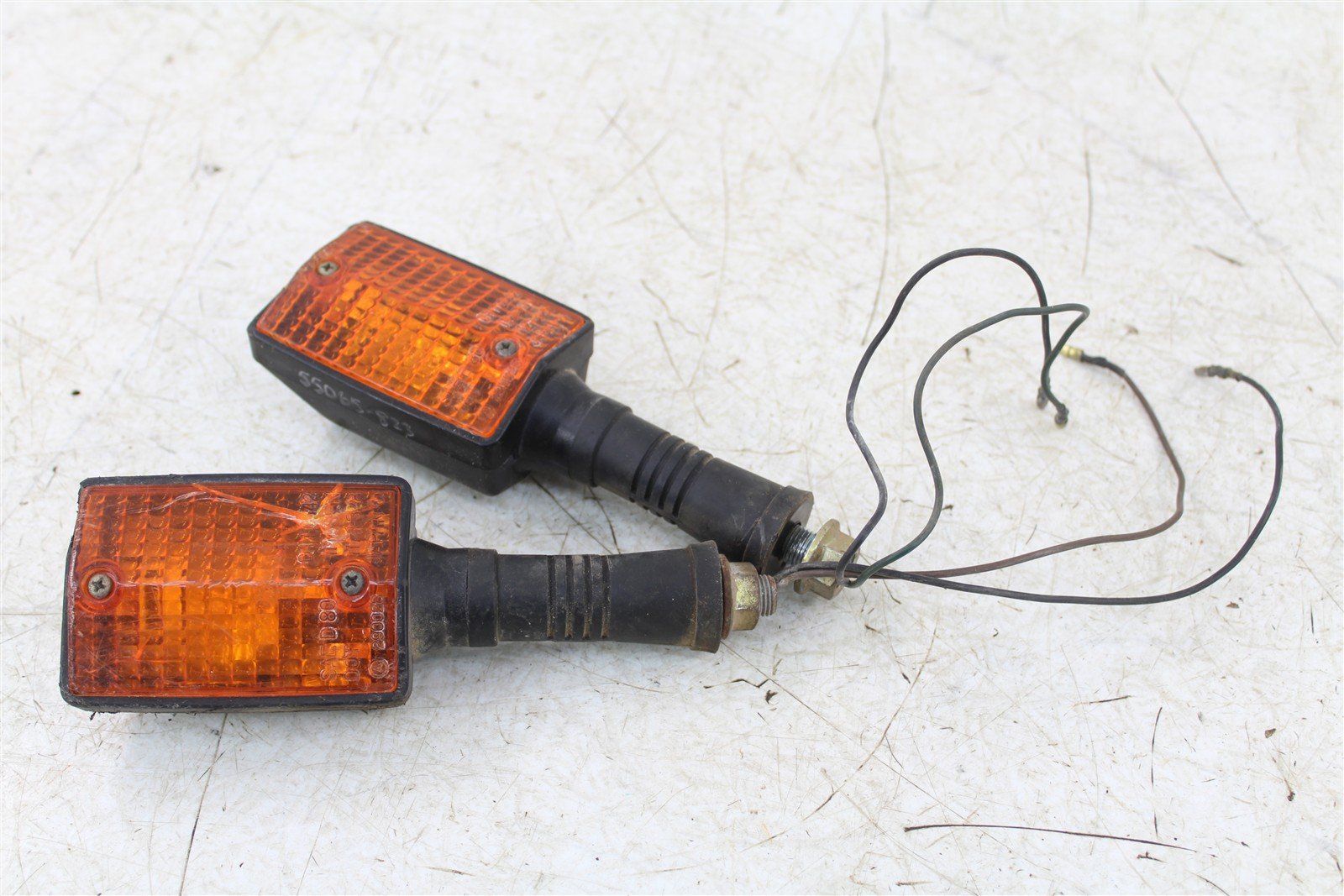 1985 Yamaha XT 600 Front Turn Signals Directionals Indicator Light Set 55065