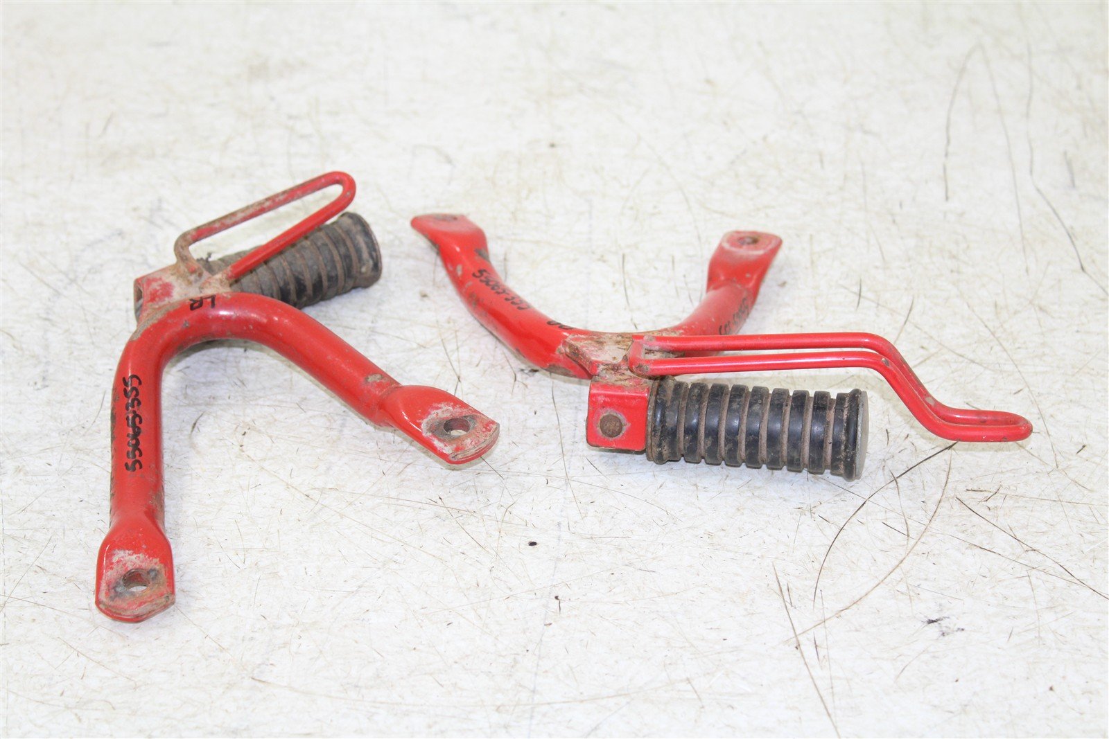 1985 Yamaha XT 600 Passenger Foot Rest Pegs Set 55065