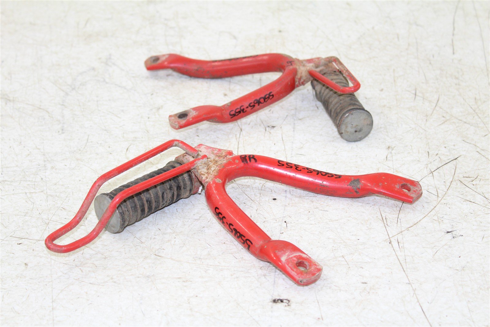 1985 Yamaha XT 600 Passenger Foot Rest Pegs Set 55065