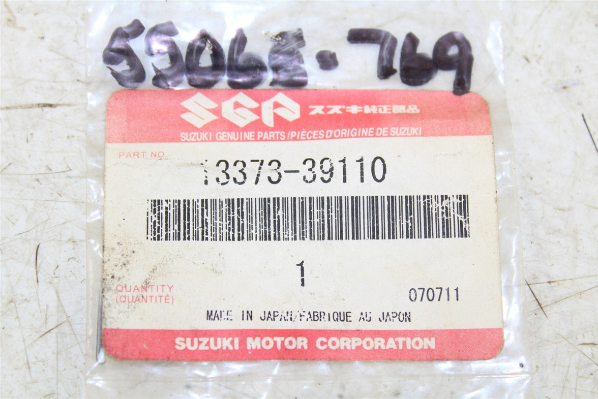 NOS Genuine Suzuki Needle Valve Plate RM 80 125 250 LT250R NOS 55065